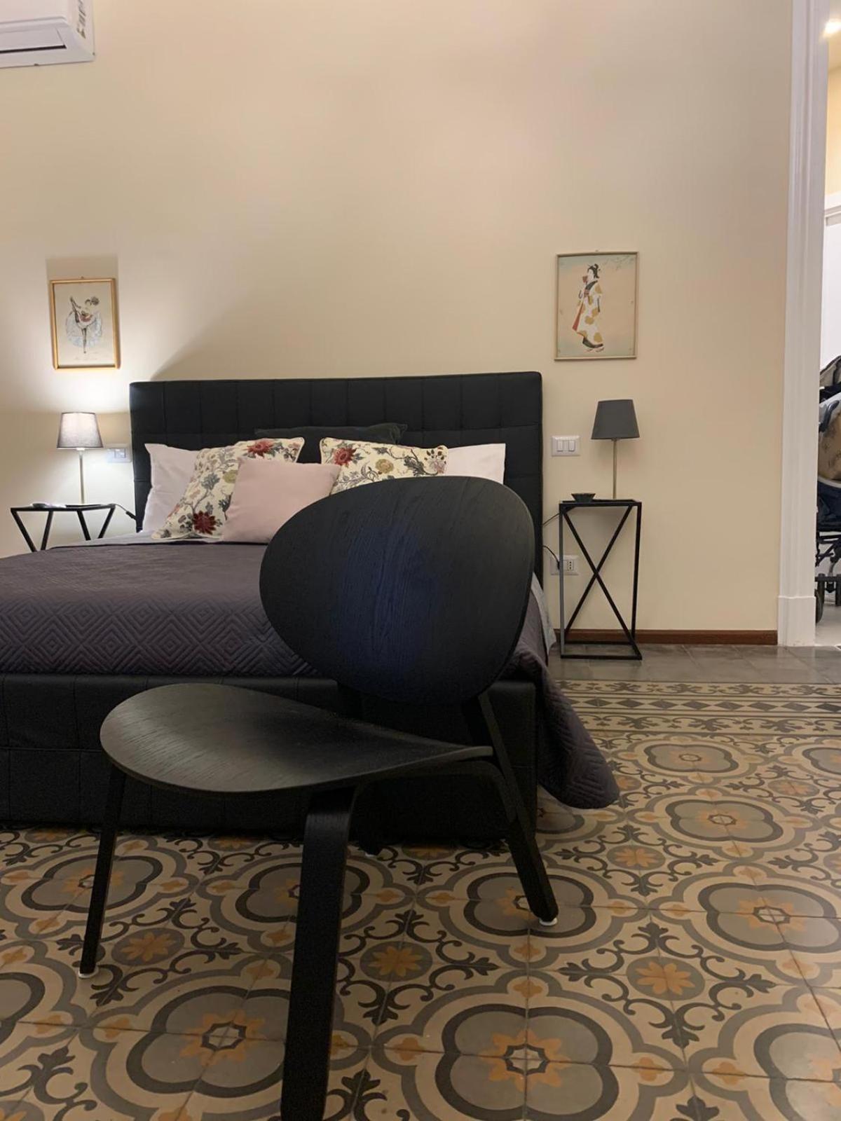 Deluxe Double Room with Balcony photo 2