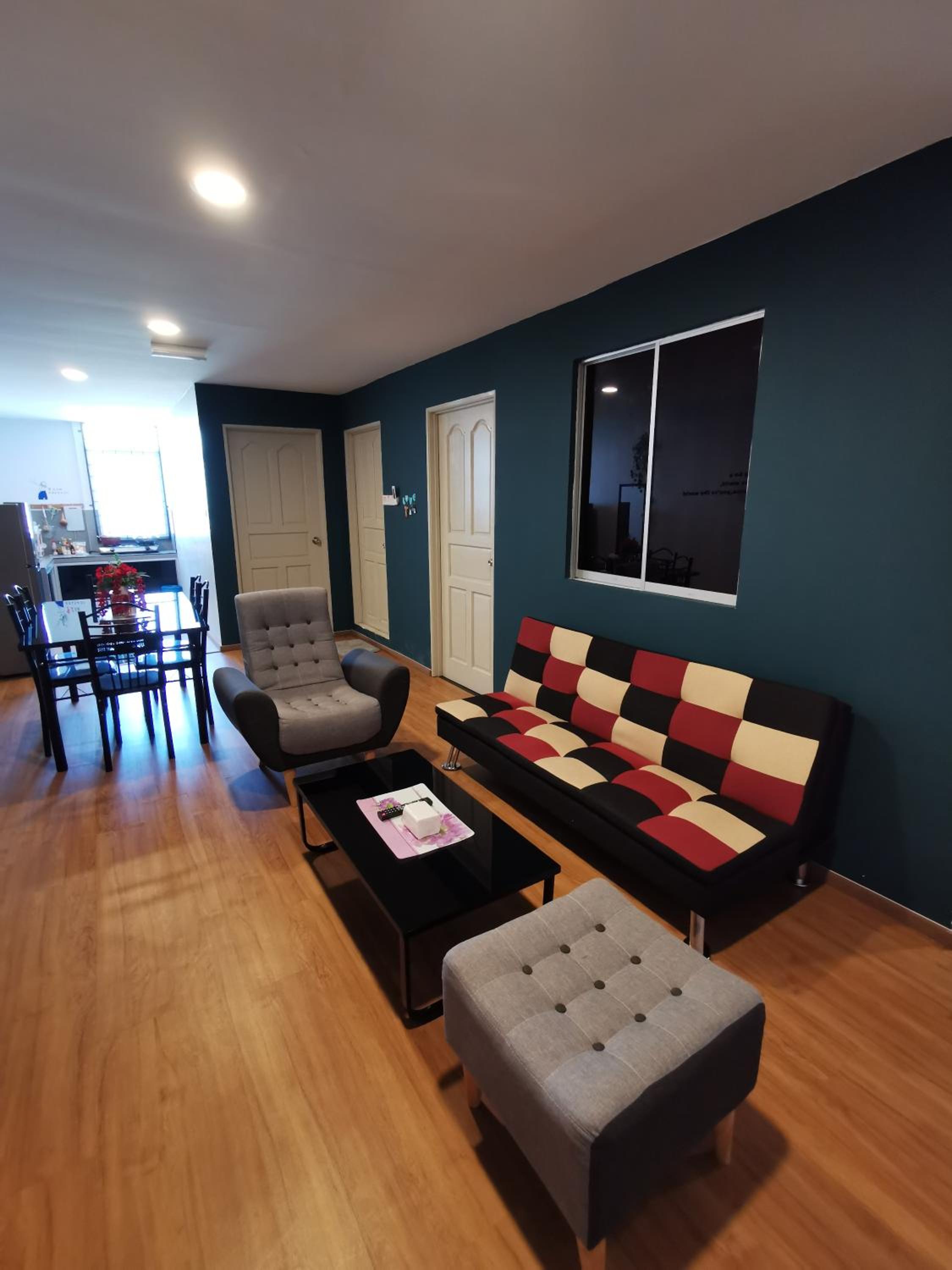 Three-Bedroom Apartment photo 2
