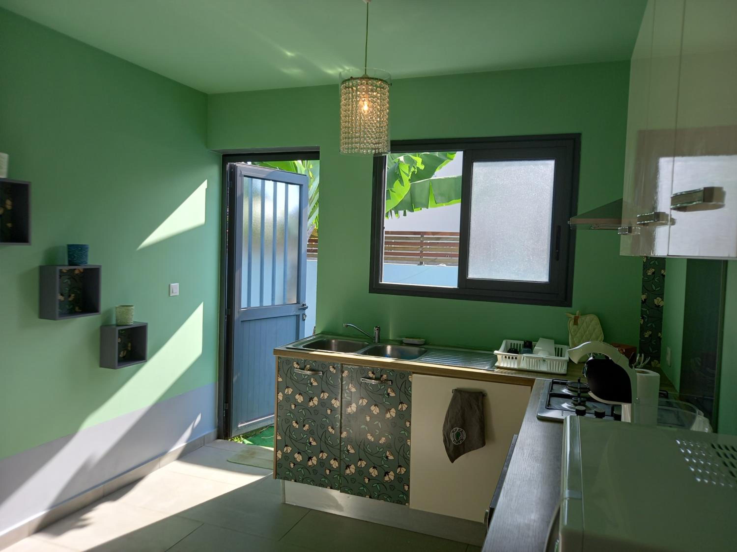 Three-Bedroom House photo 2