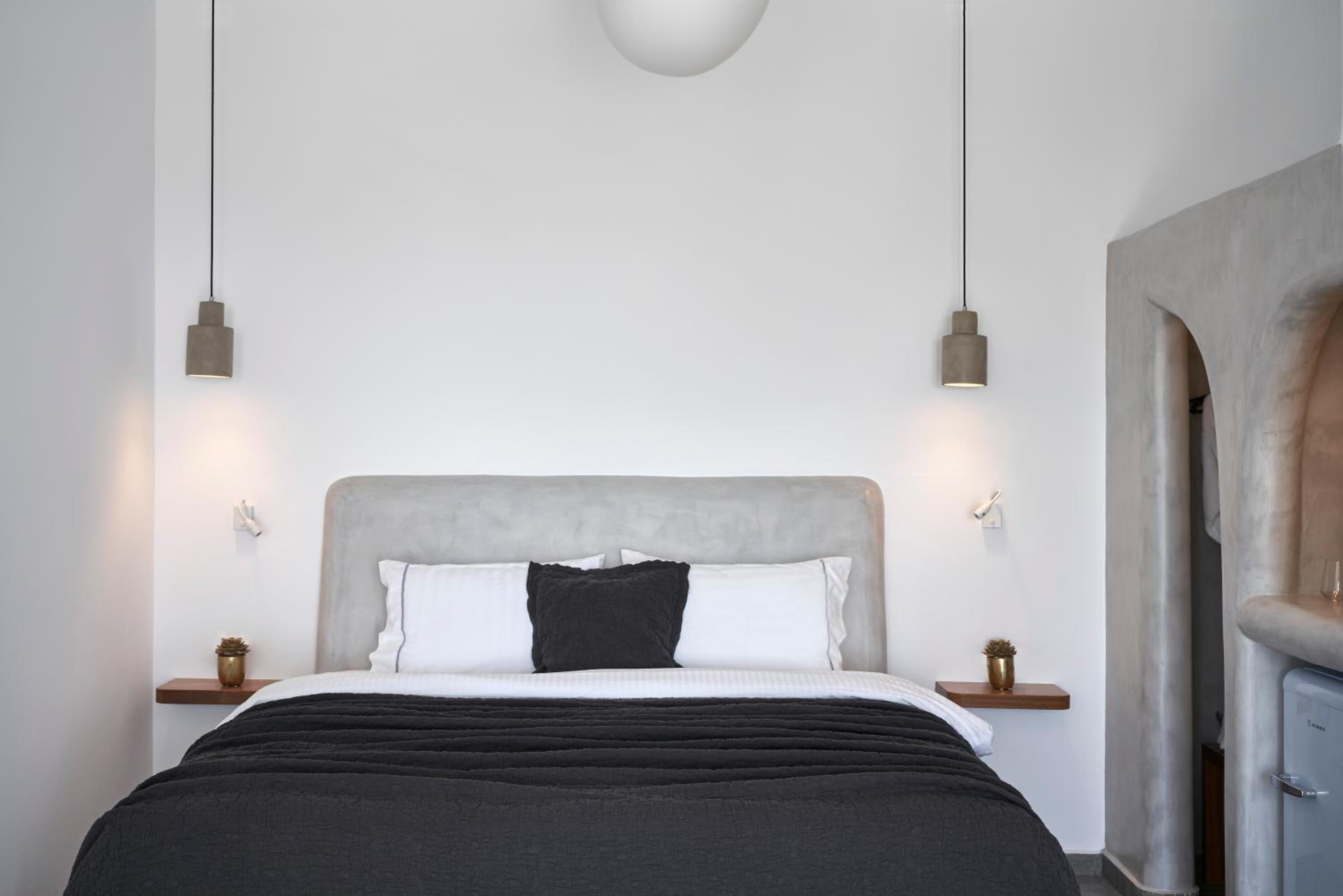 Double Room with Sea and Garden View - Photo 2