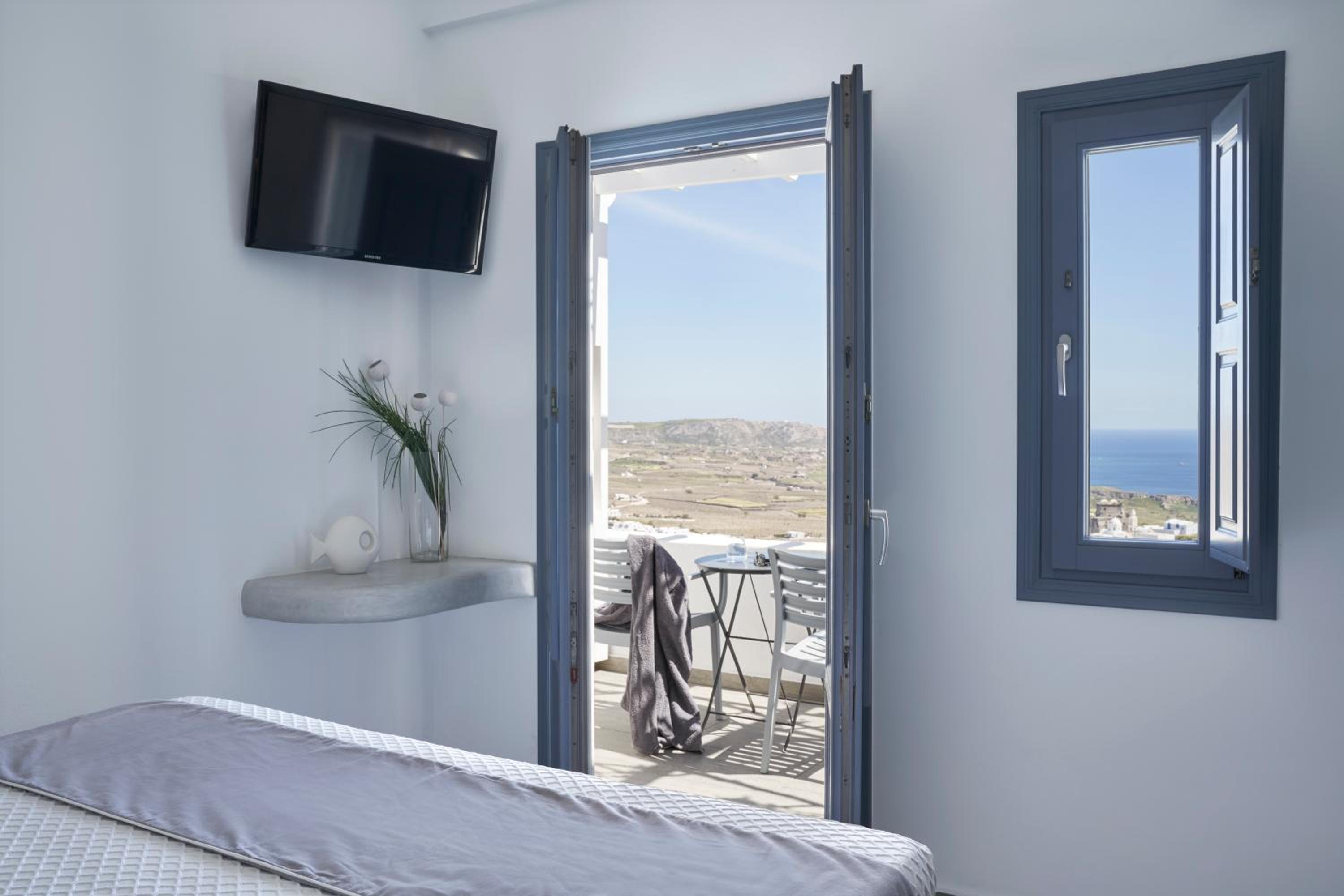 Double Room with Sea and Garden View - Photo 6
