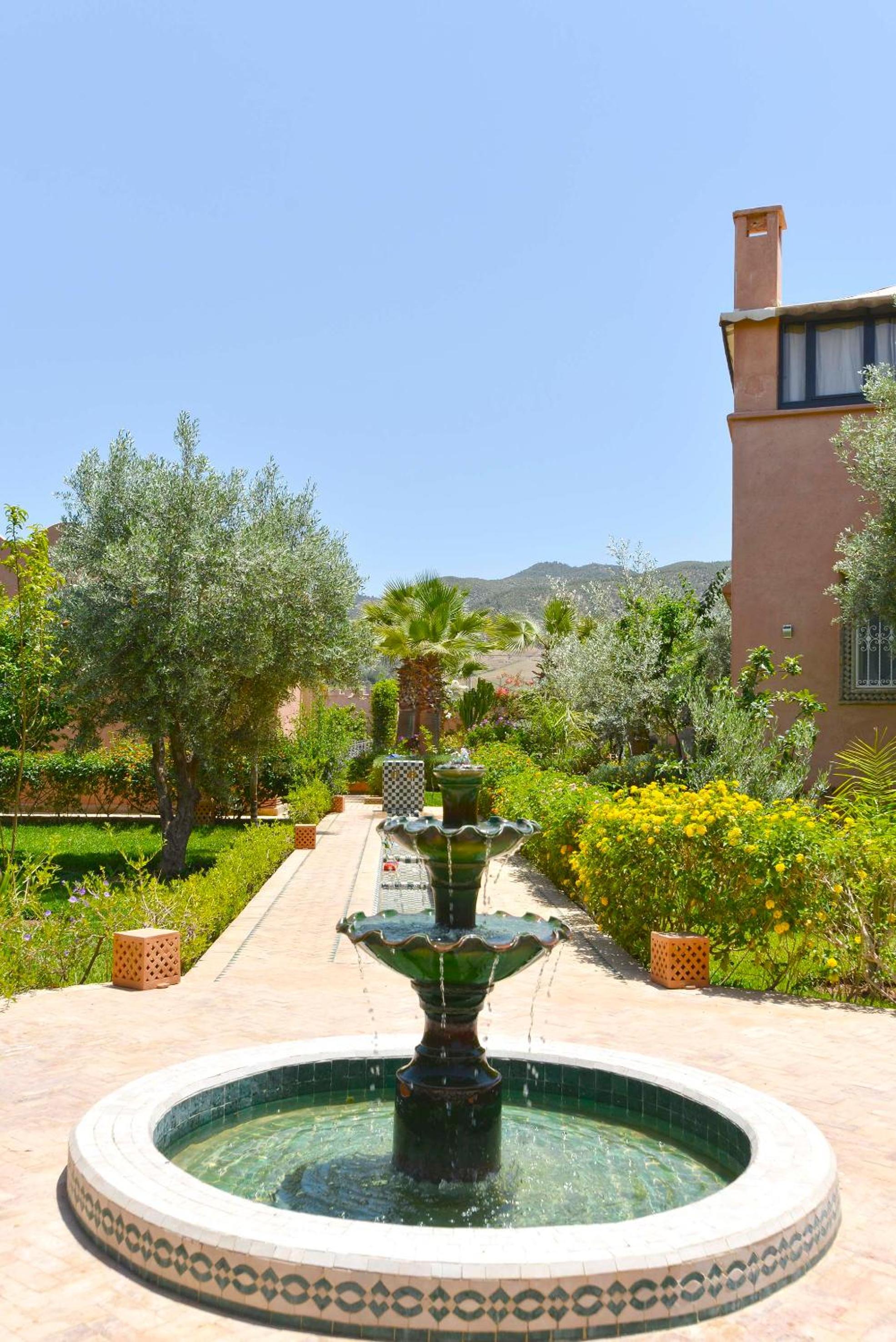 Villa with Private Pool - Photo 28