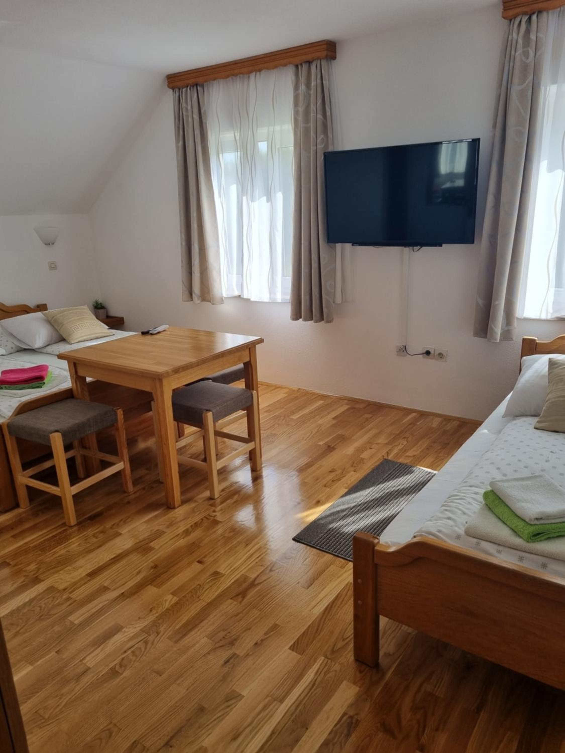 Standard Triple Room - Photo 2