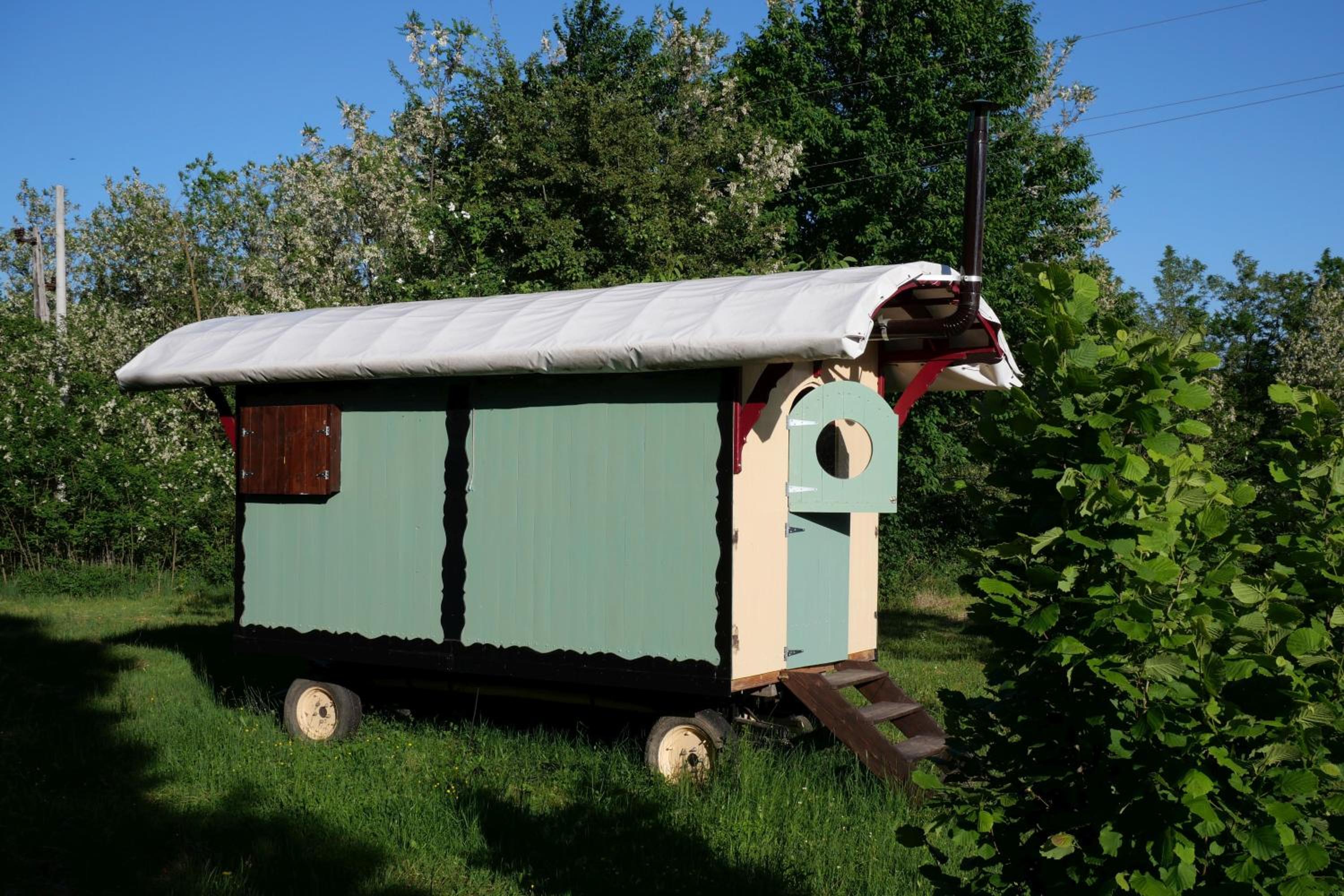 Mobile Home photo 3