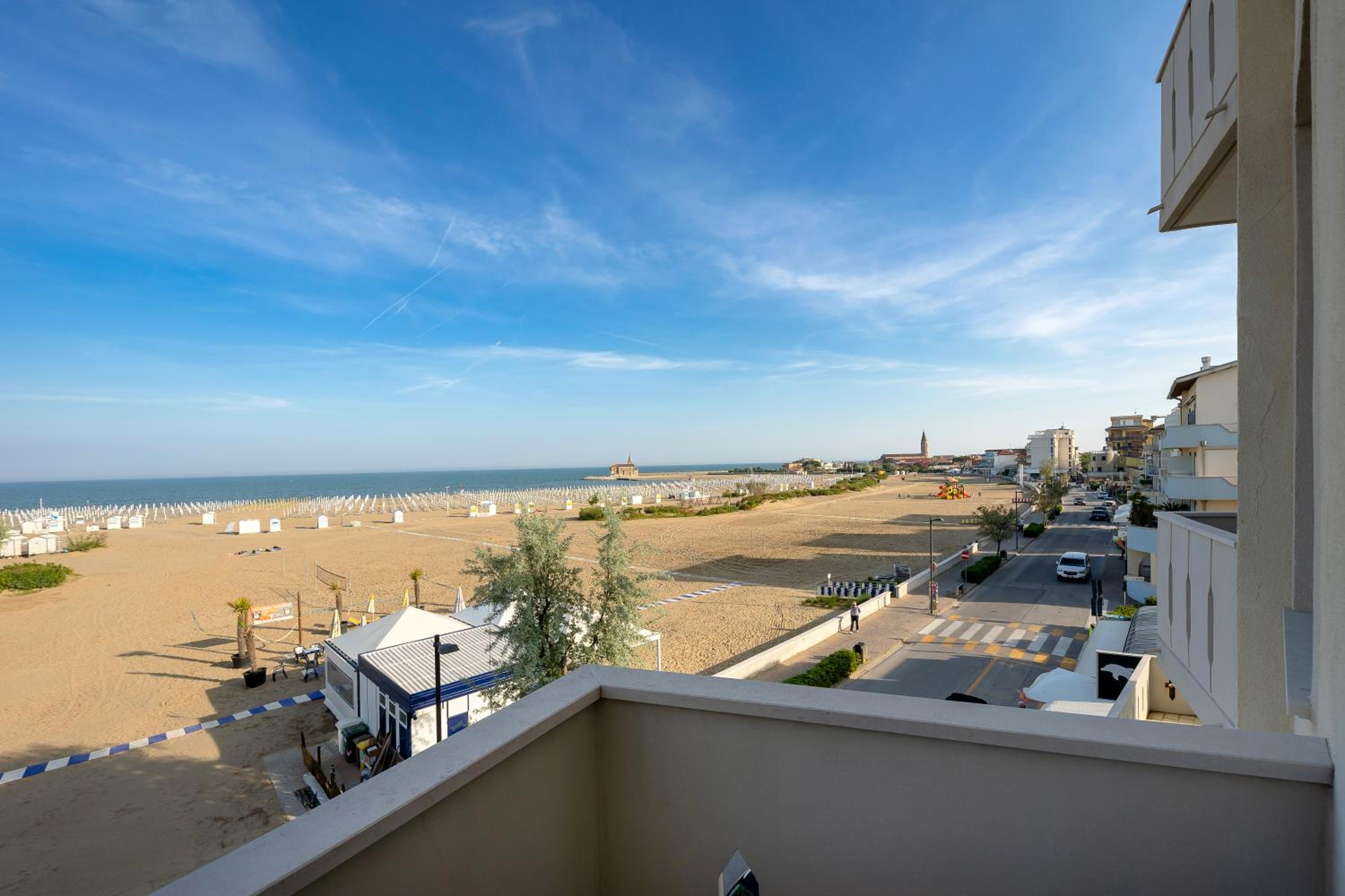 Junior Suite with Sea View photo 3