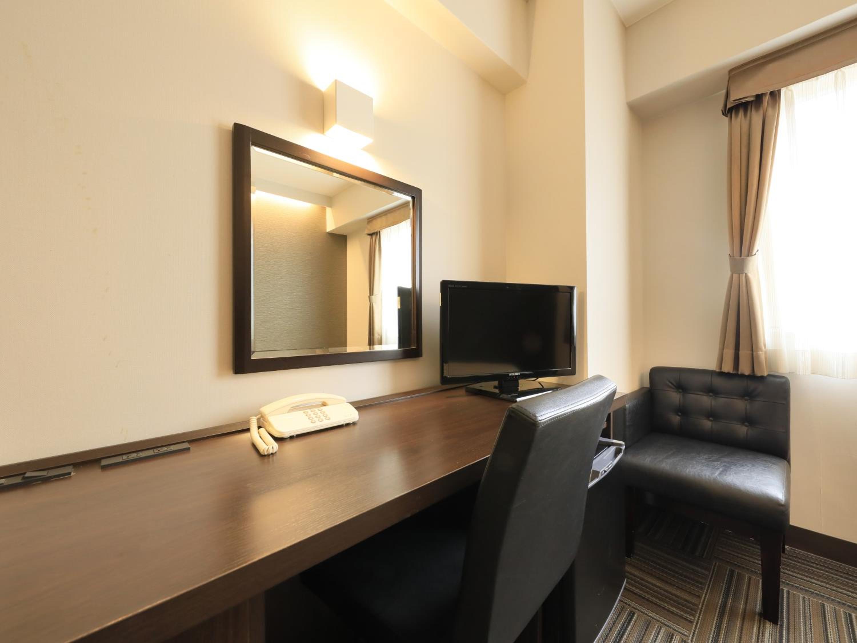 Single Room - Photo 7