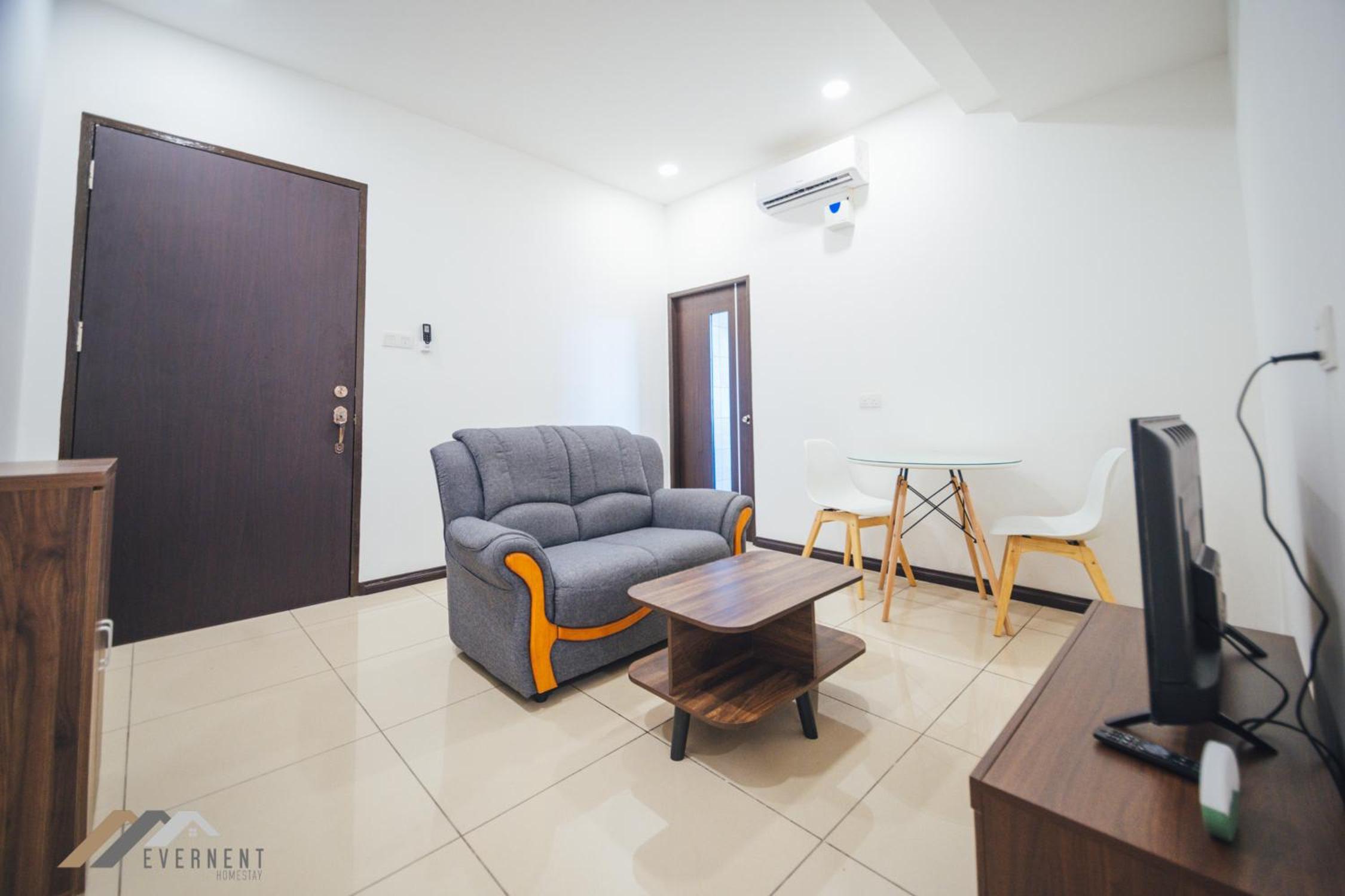 One-Bedroom Apartment - Photo 11
