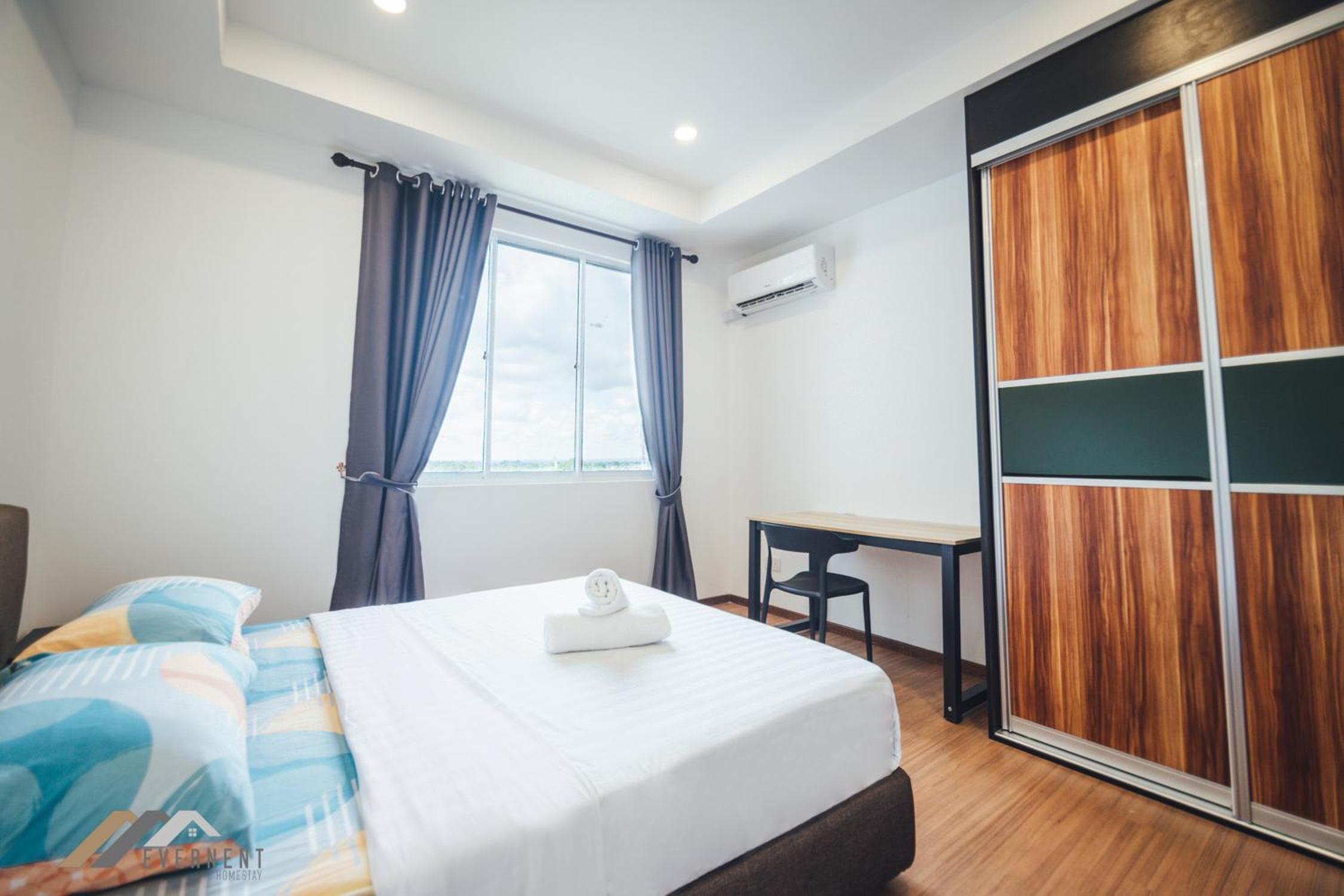 One-Bedroom Apartment - Photo 4