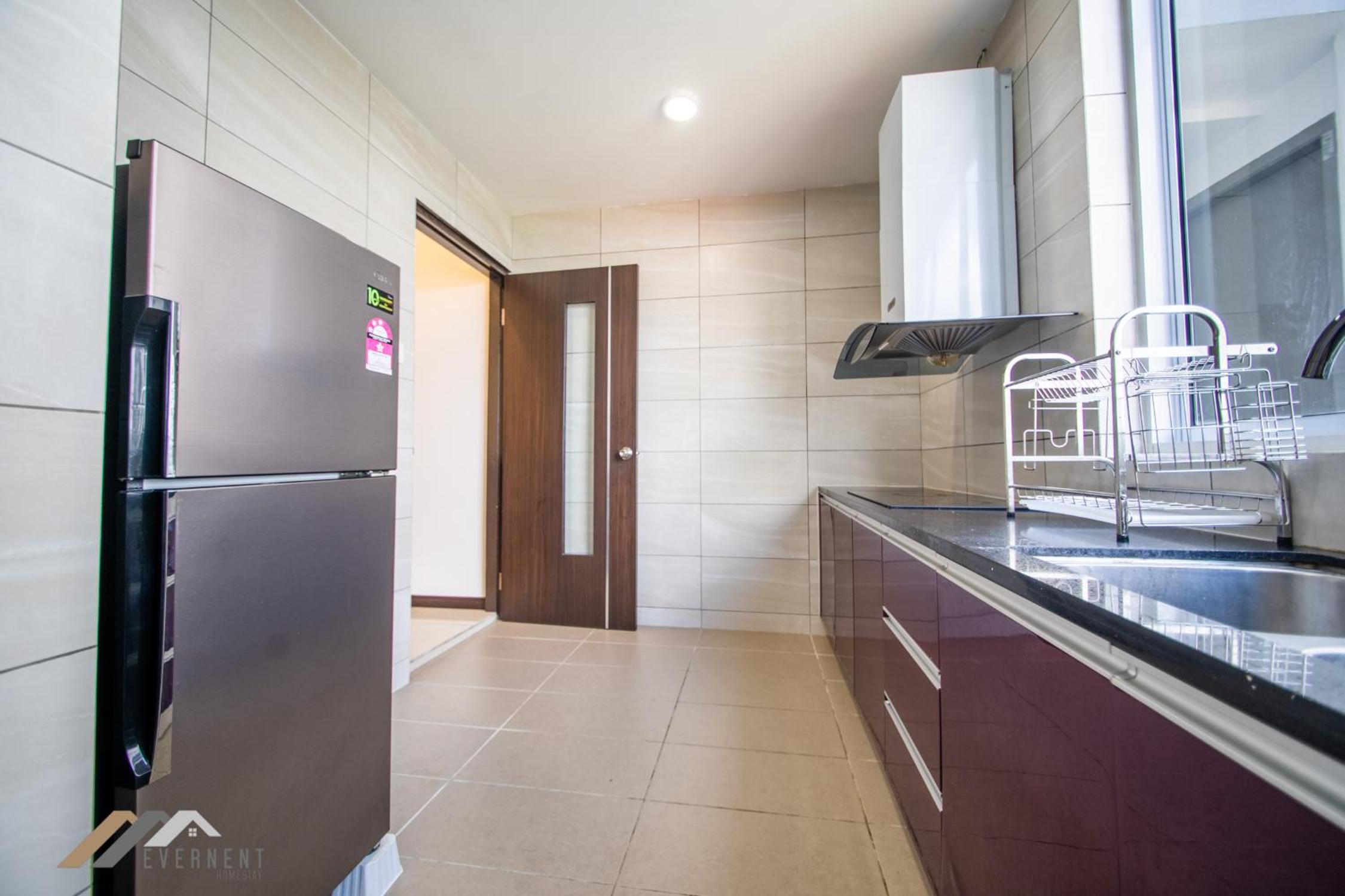 One-Bedroom Apartment - Photo 3