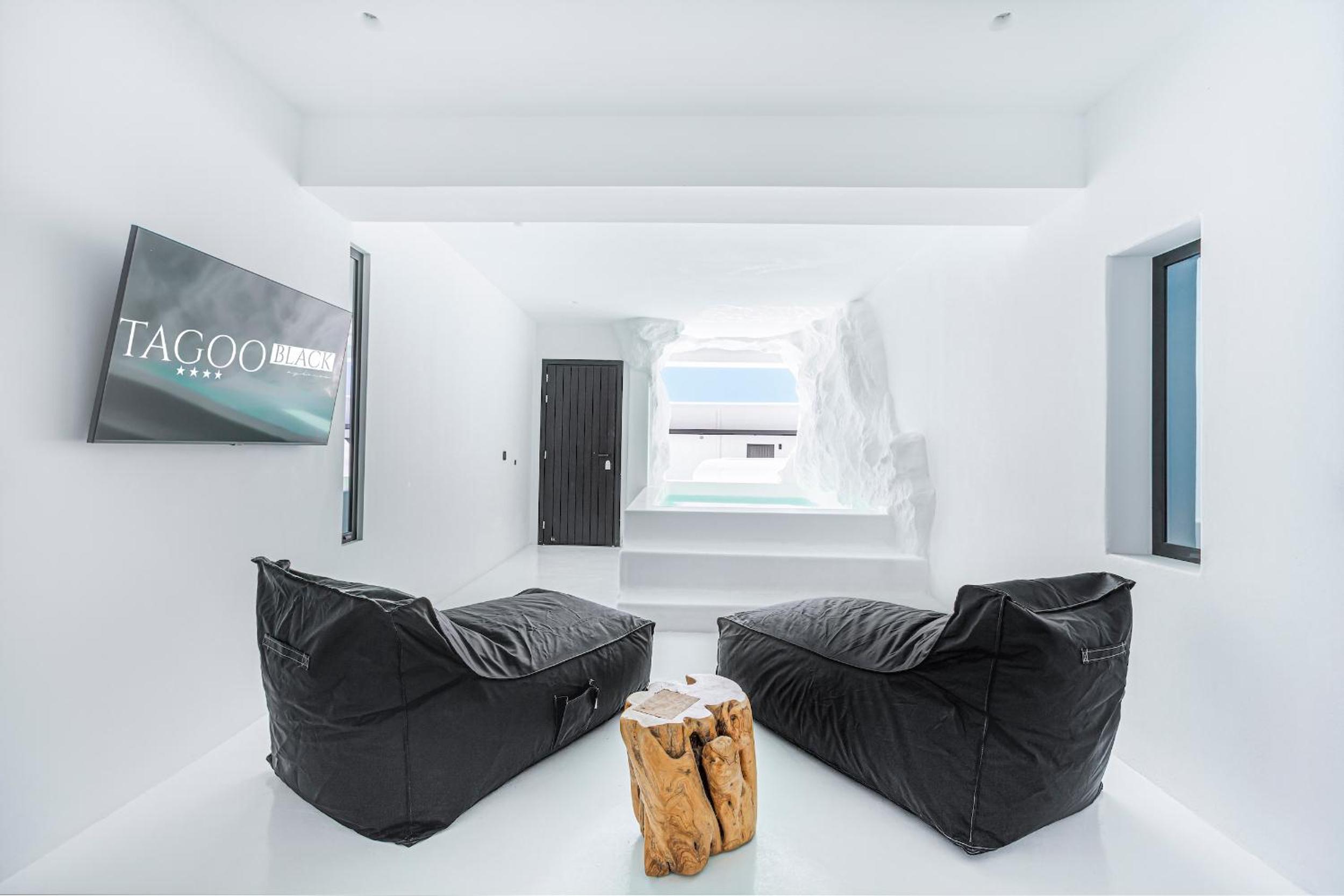 Cave pool - Two Bedroom Suite photo 1