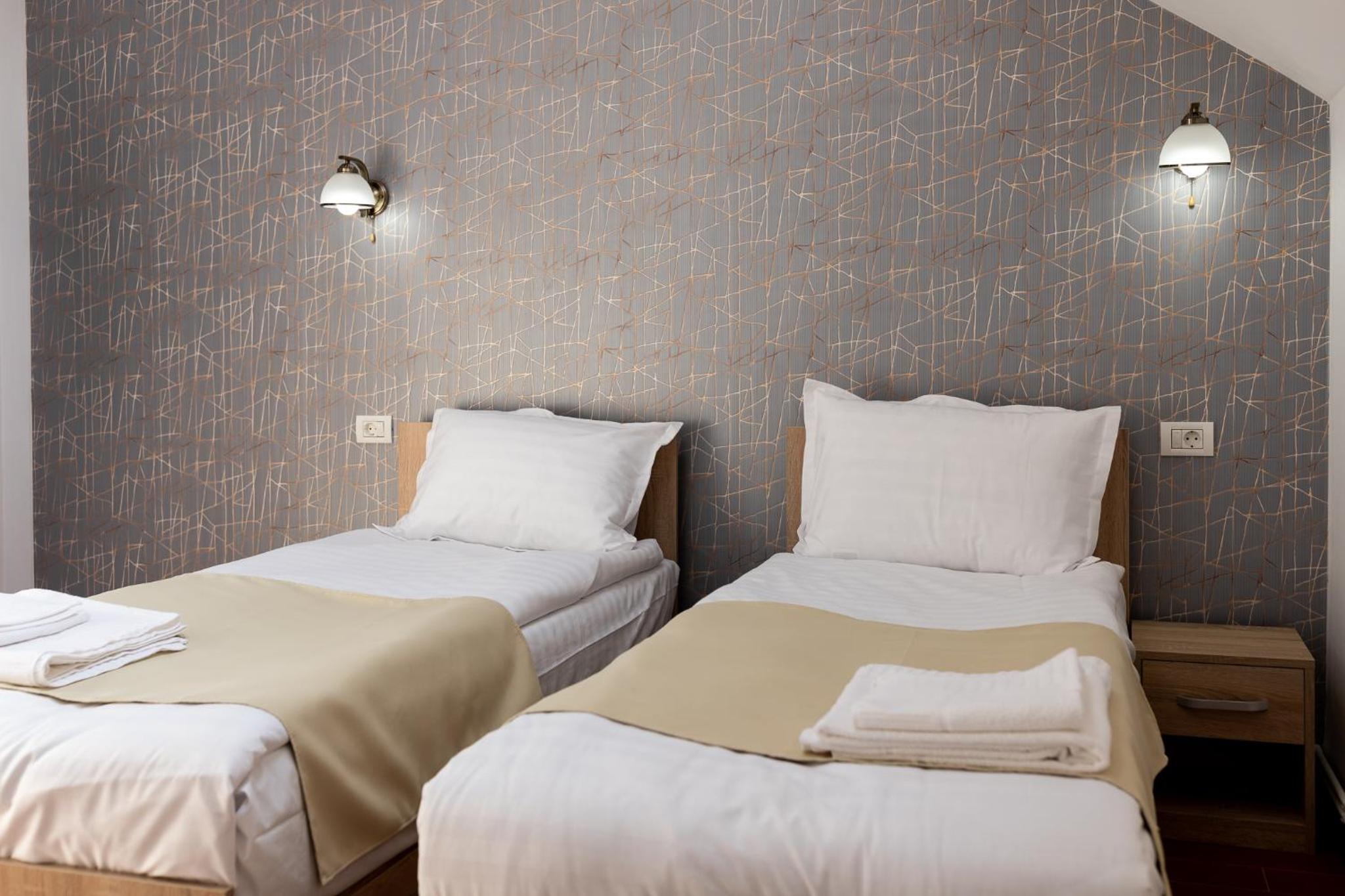 Standard Twin Room photo 2