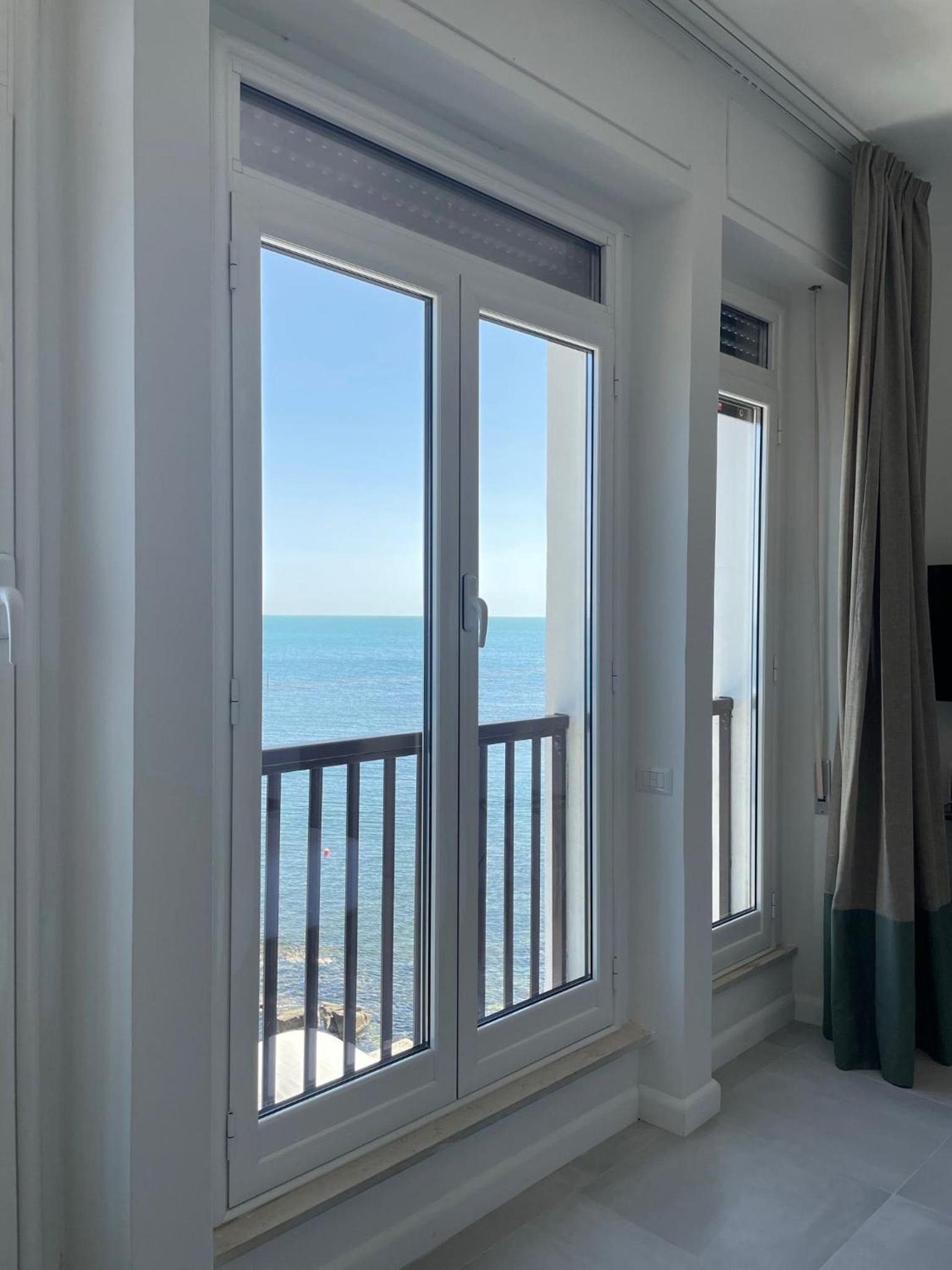 Junior Suite with Sea View photo 2