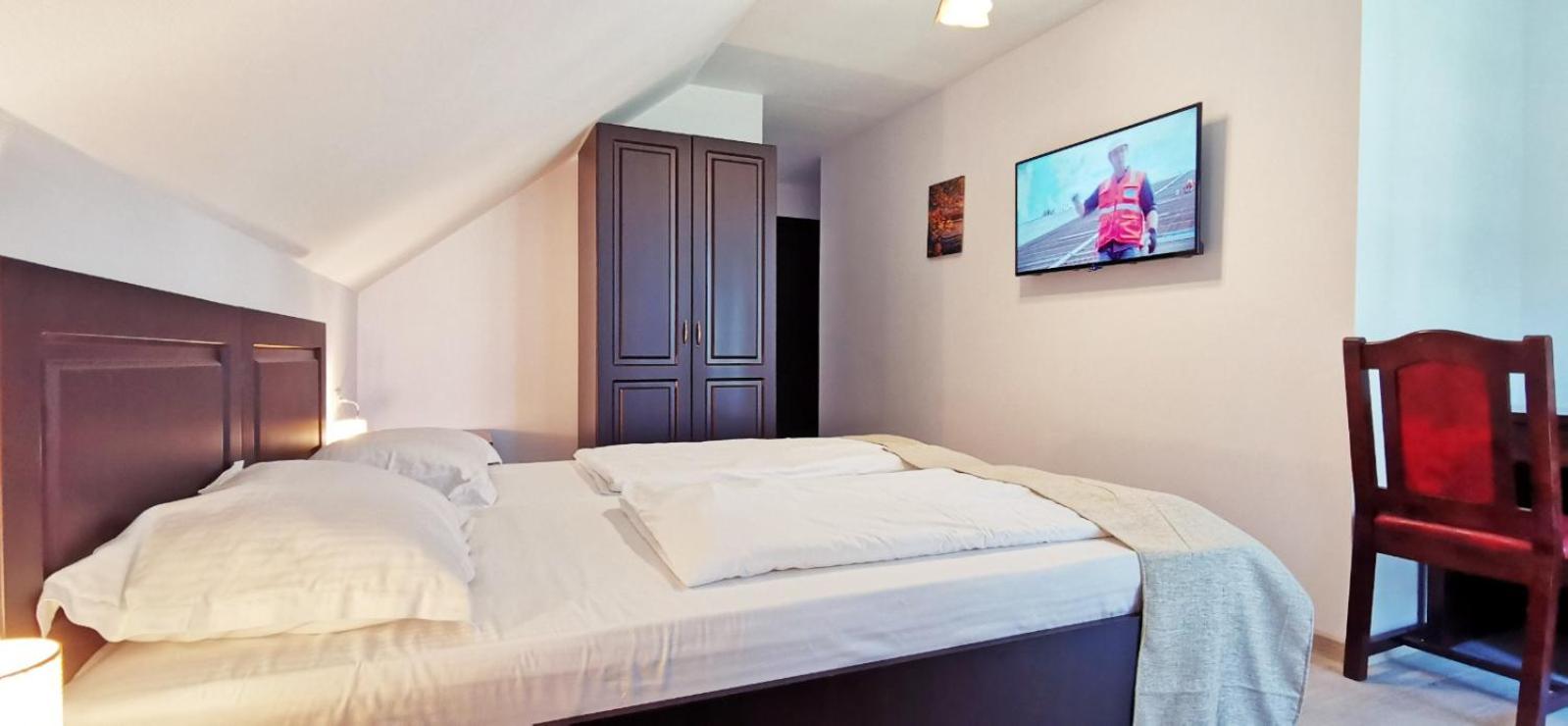 Deluxe Triple Room - Photo 1