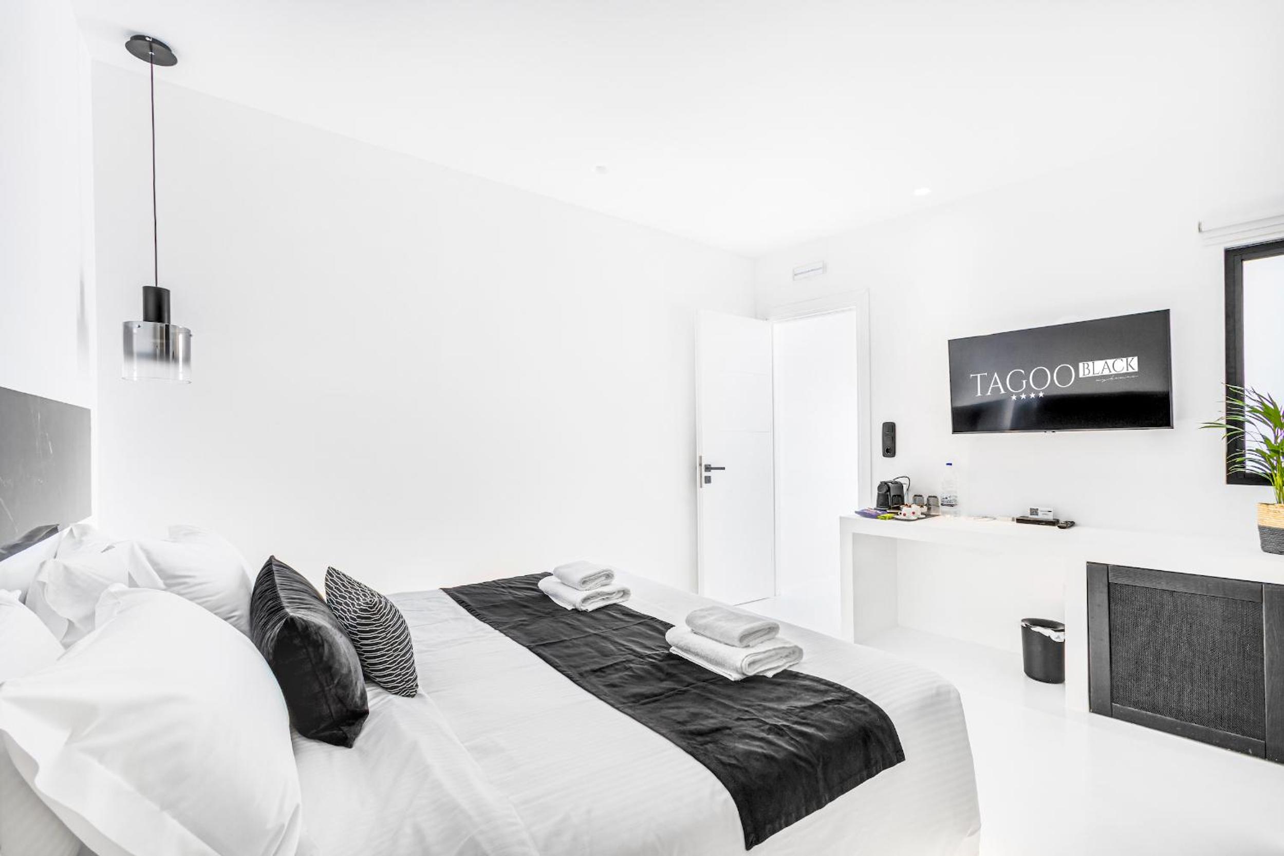 Premium Two-Bedroom Suite with Private Pool photo 2