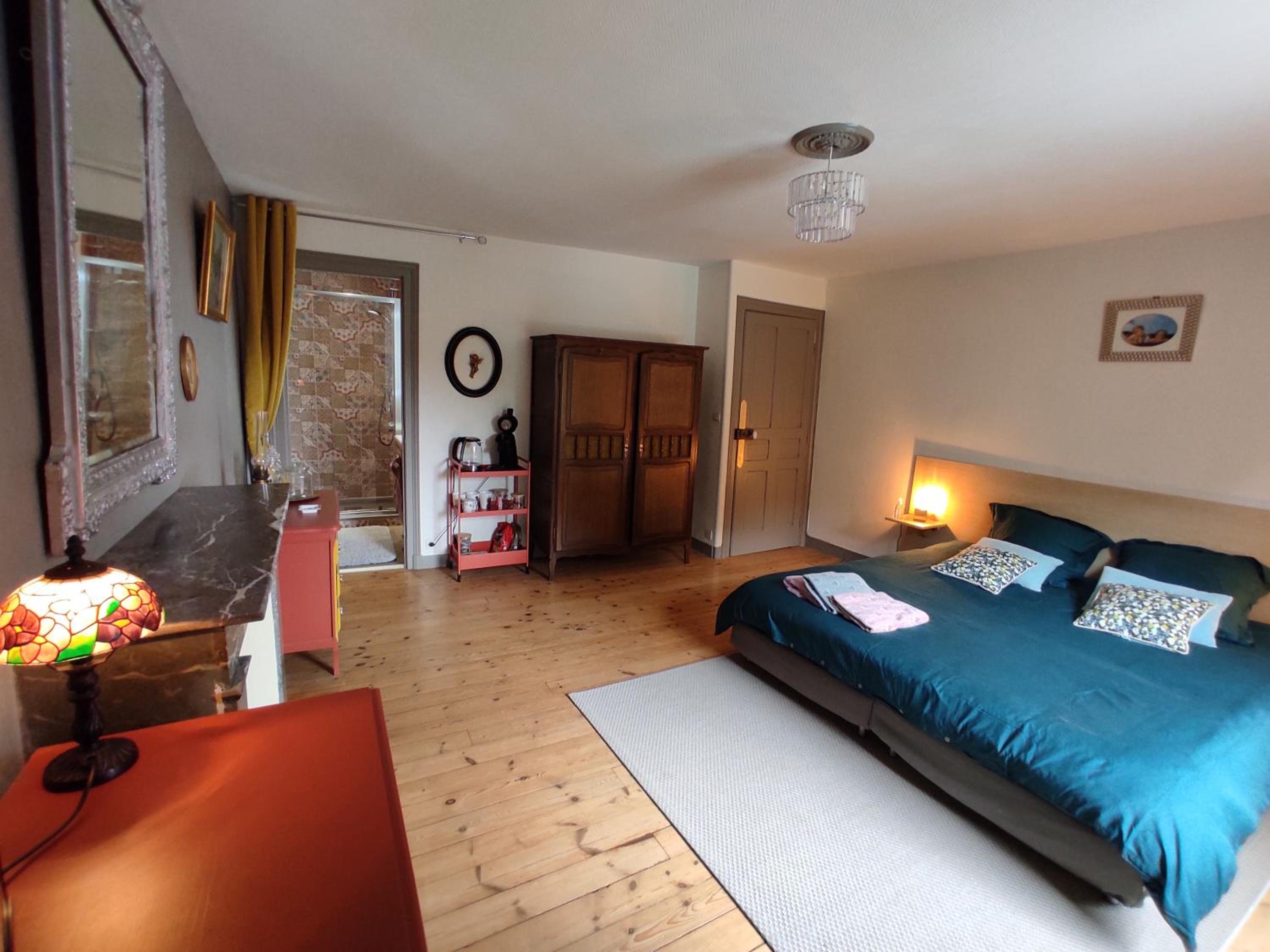 Double Room with Private Bathroom photo 2
