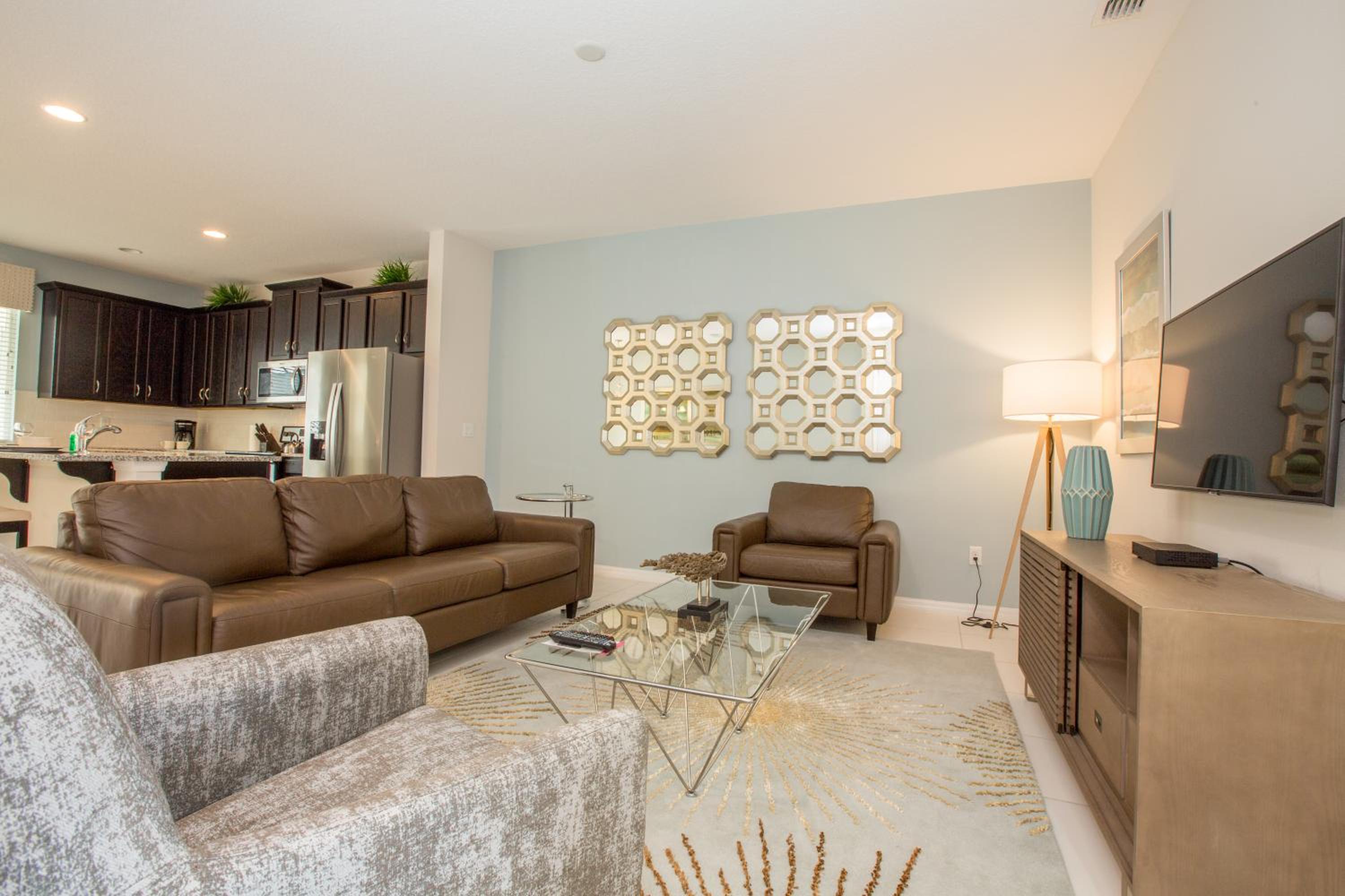 Four-Bedroom House - Photo 41