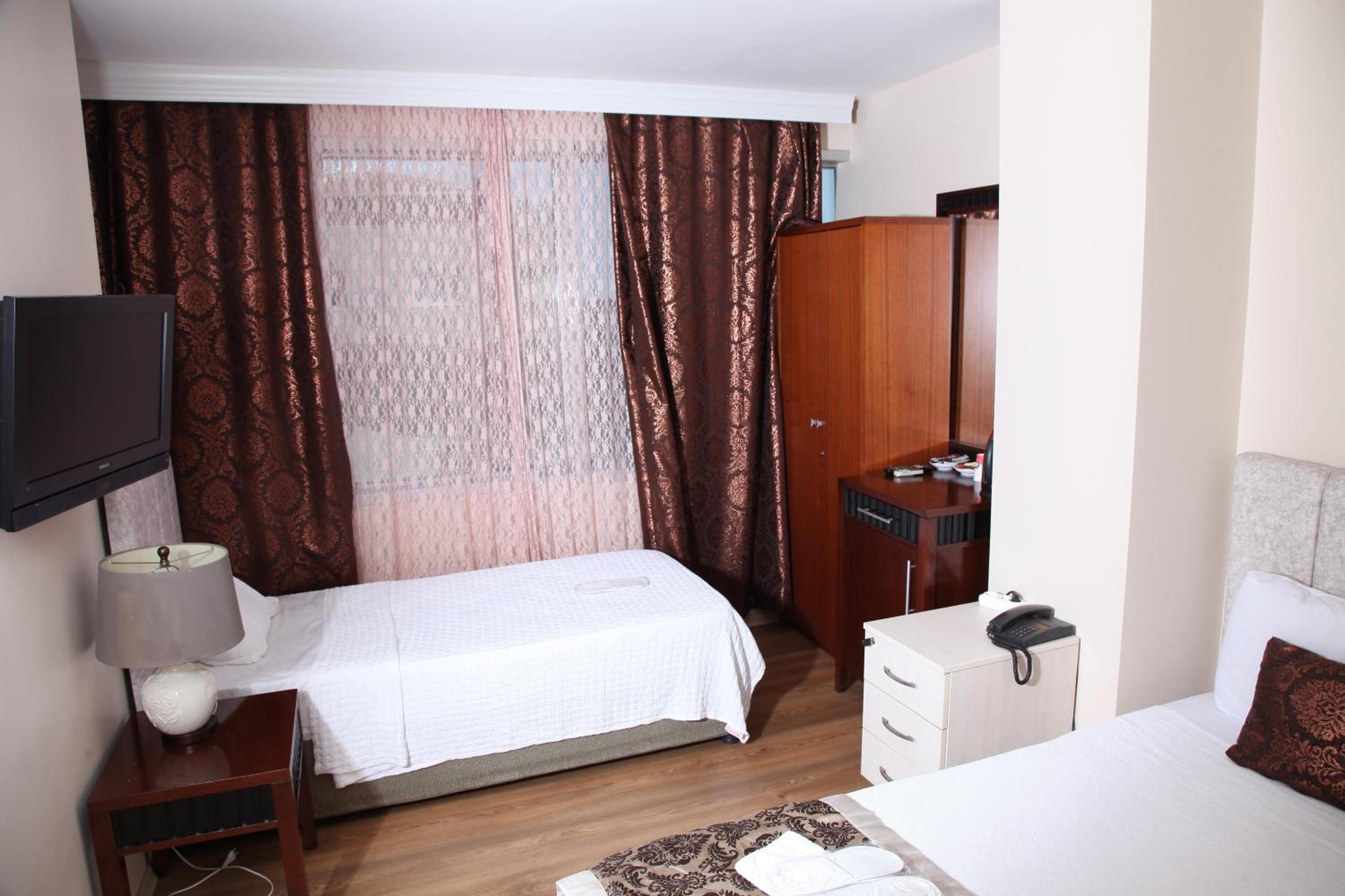 Triple Room photo 2