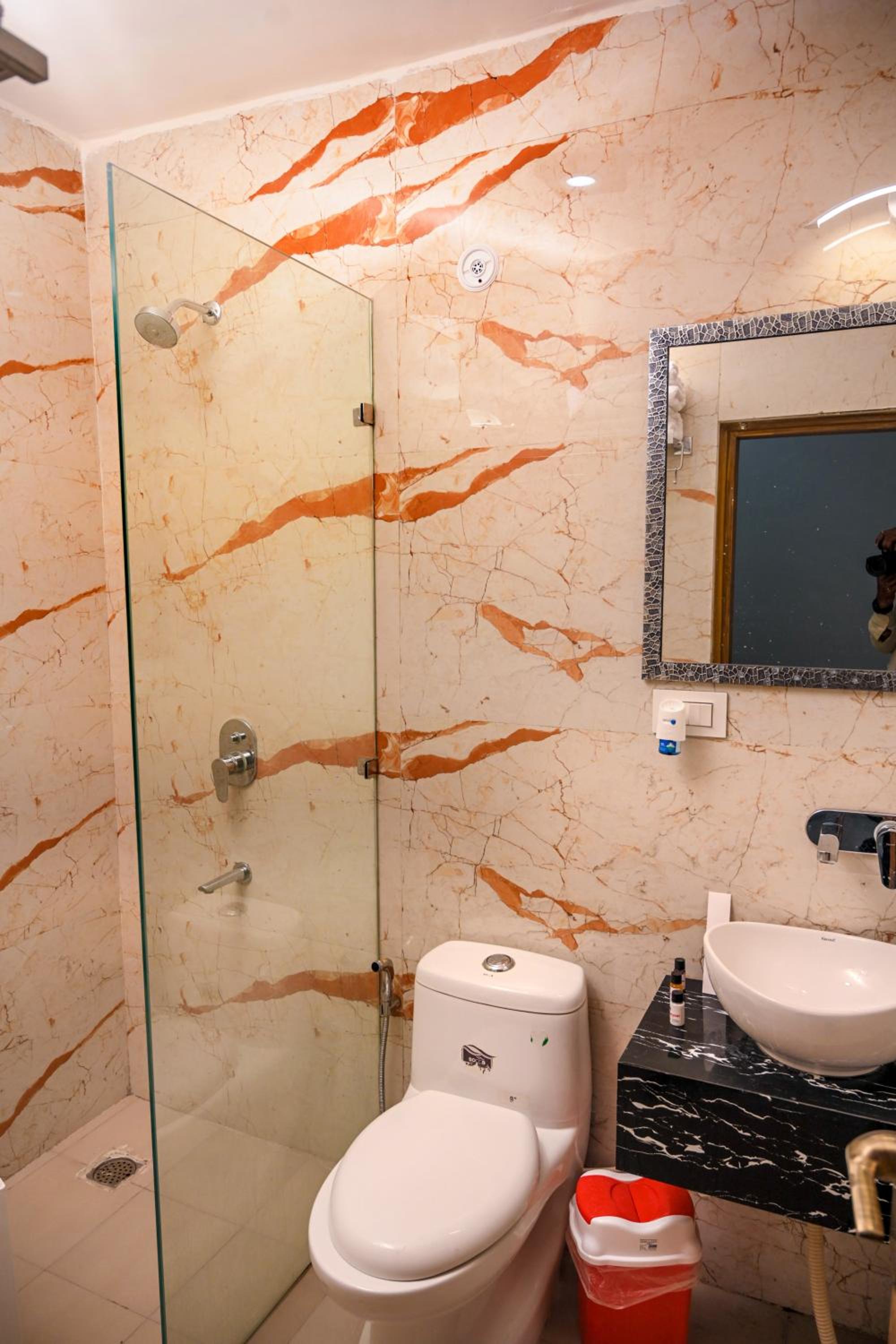 Executive Family Suite - Photo 3