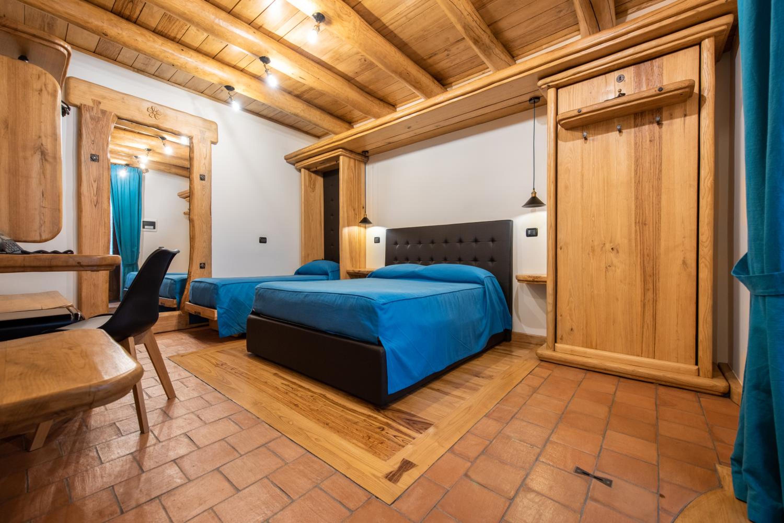 Triple Room - Photo 21