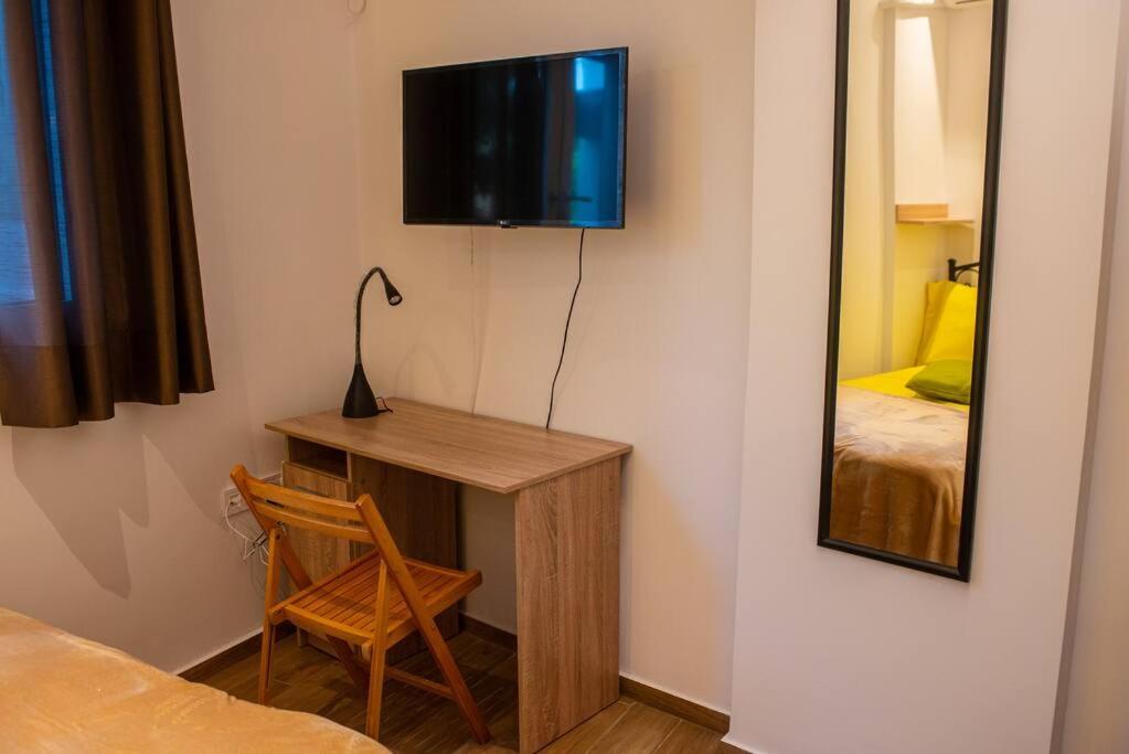Two-Bedroom Apartment - Photo 14