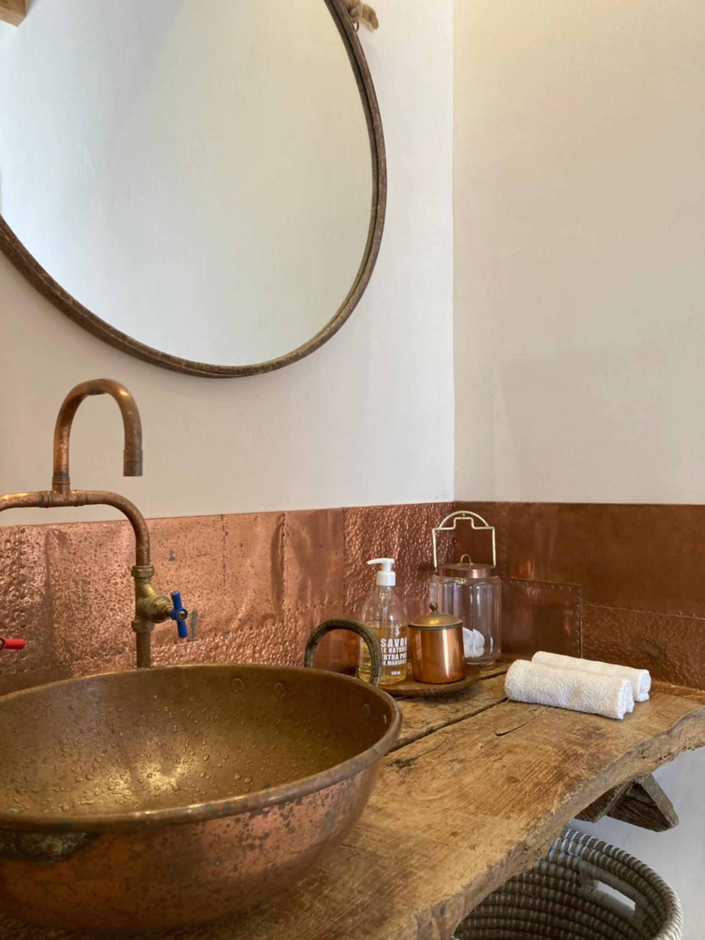 Double Room with Private Bathroom - Photo 2