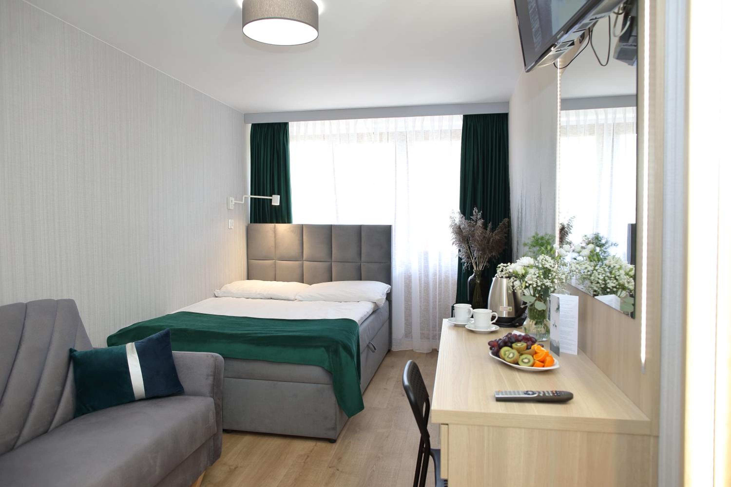 Deluxe Double Room with Balcony photo 1