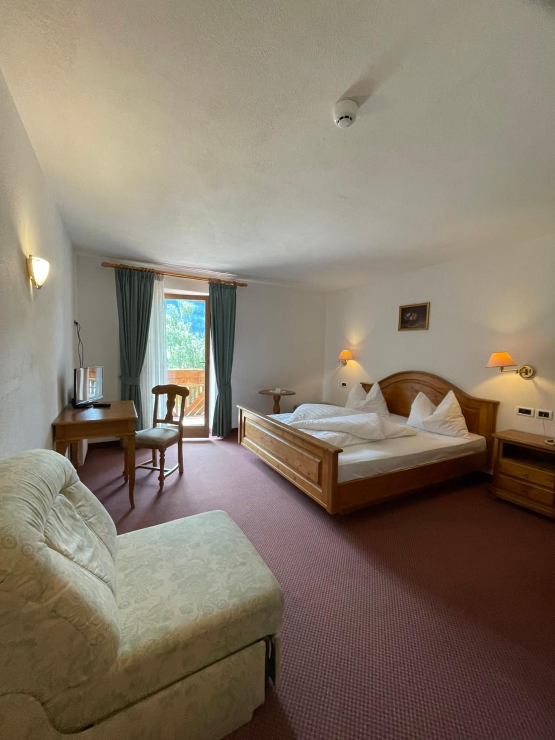 Double Room - Photo 7