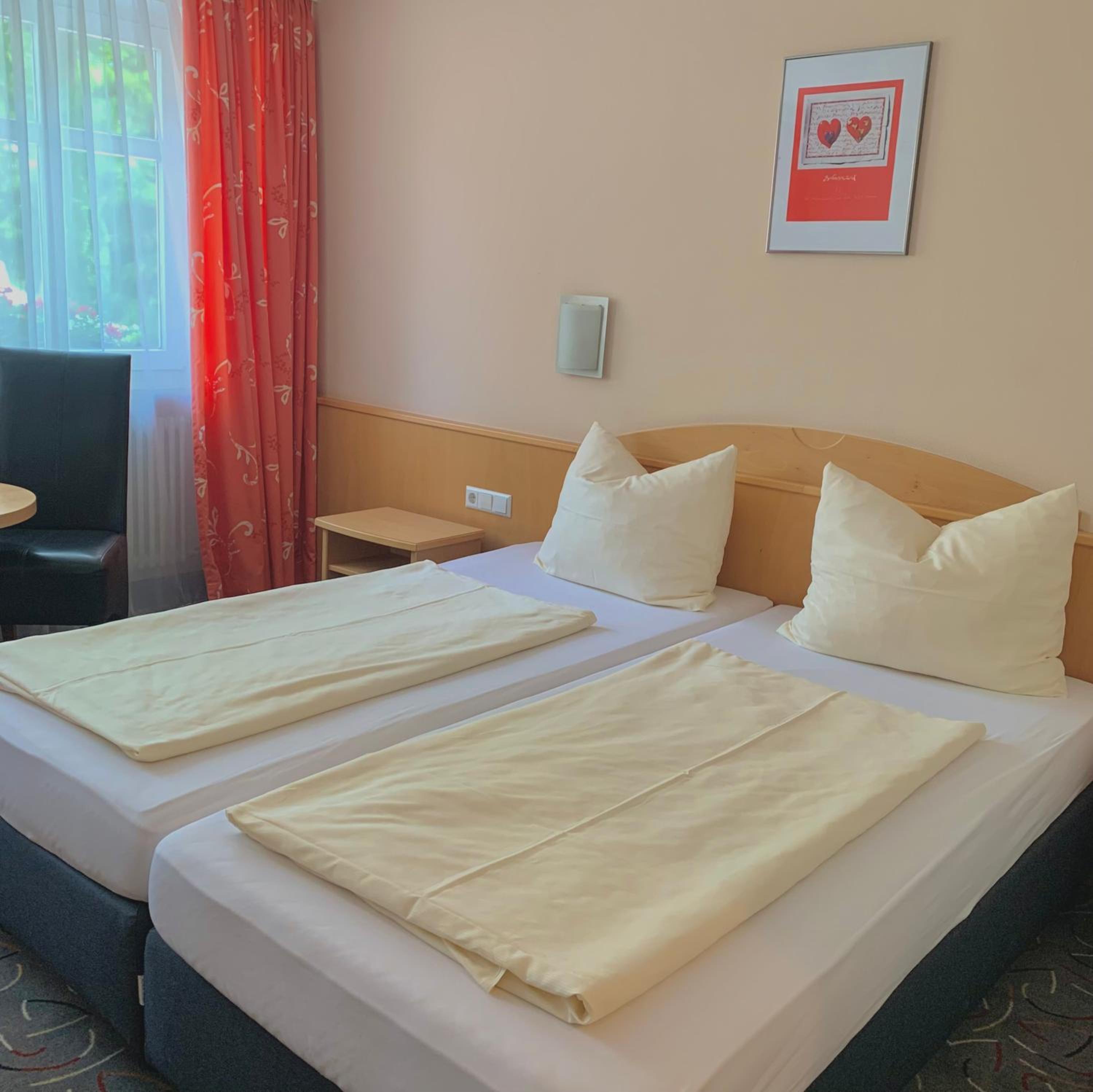 Standard Double Room with Street View photo 3