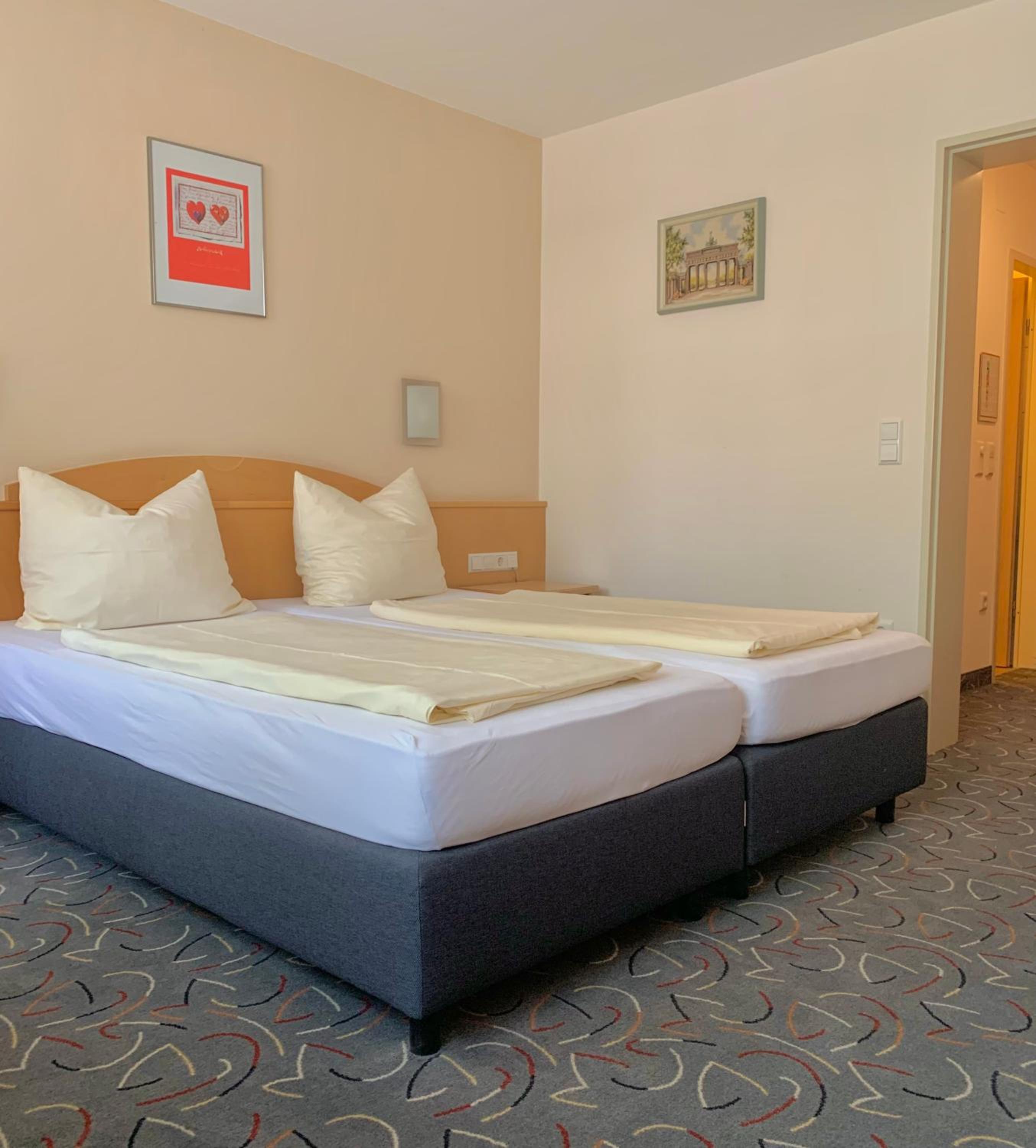 Standard Double Room with Street View photo 1