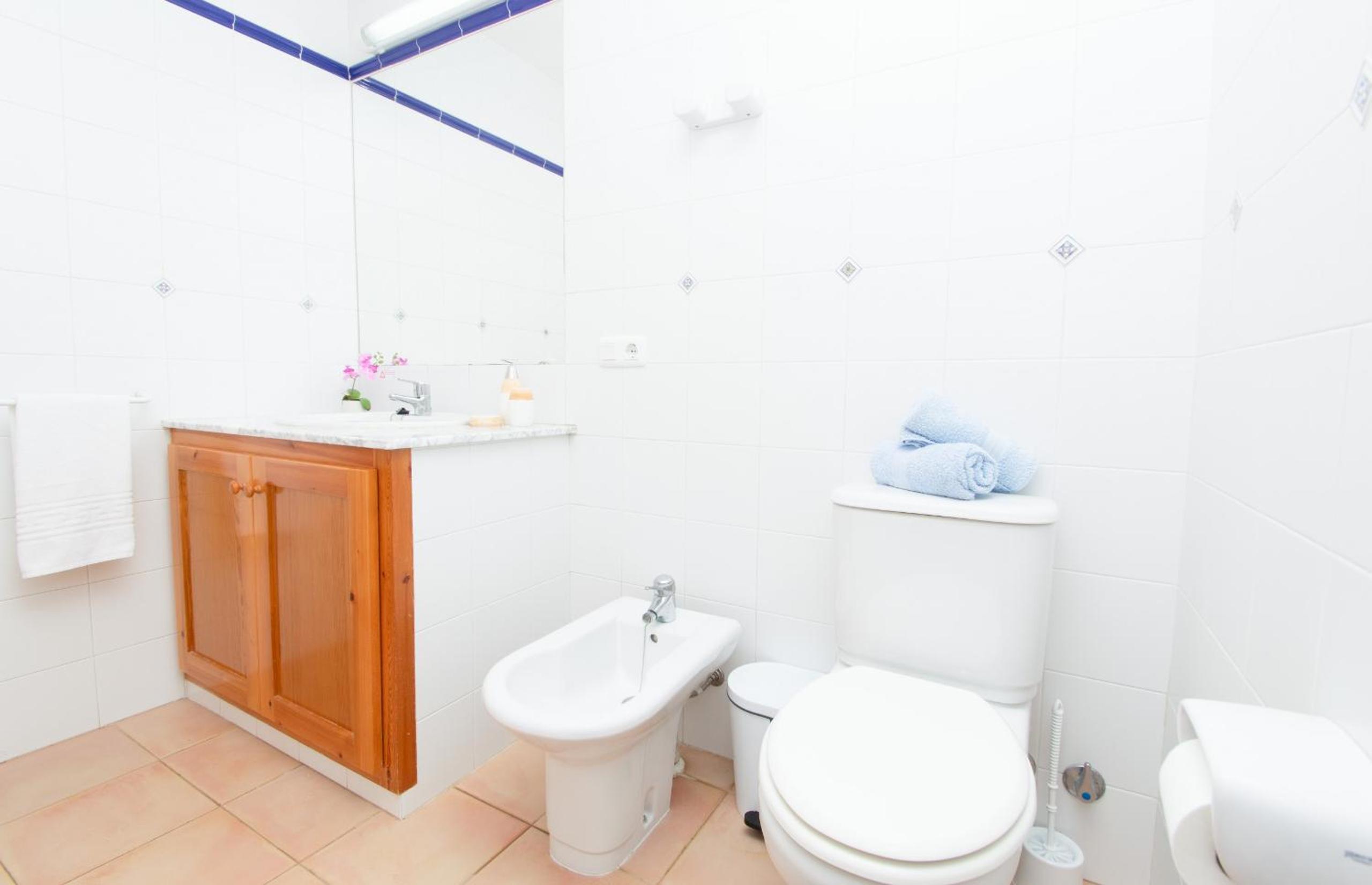 Three-Bedroom Villa photo 2
