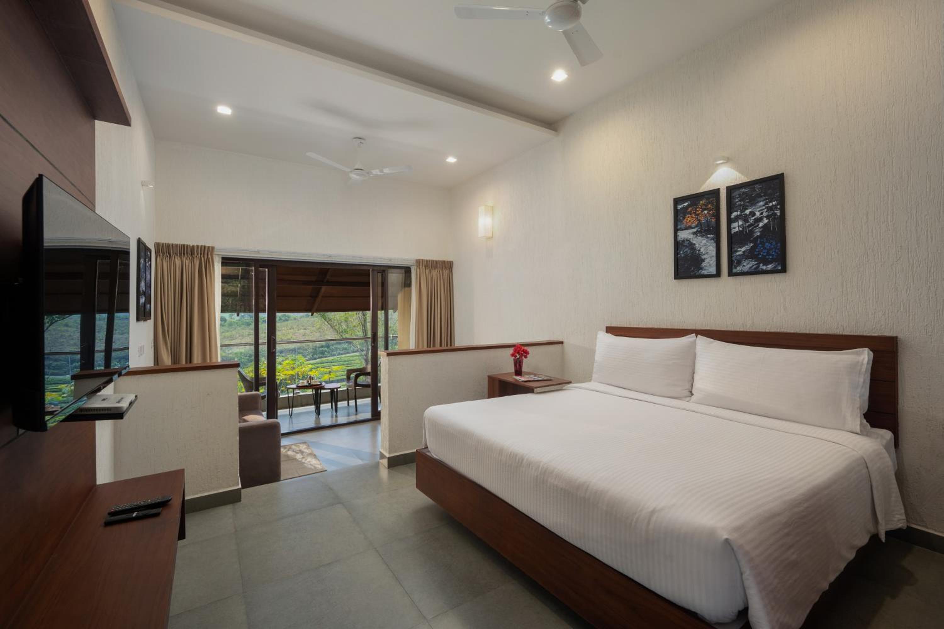 King Room with Balcony photo