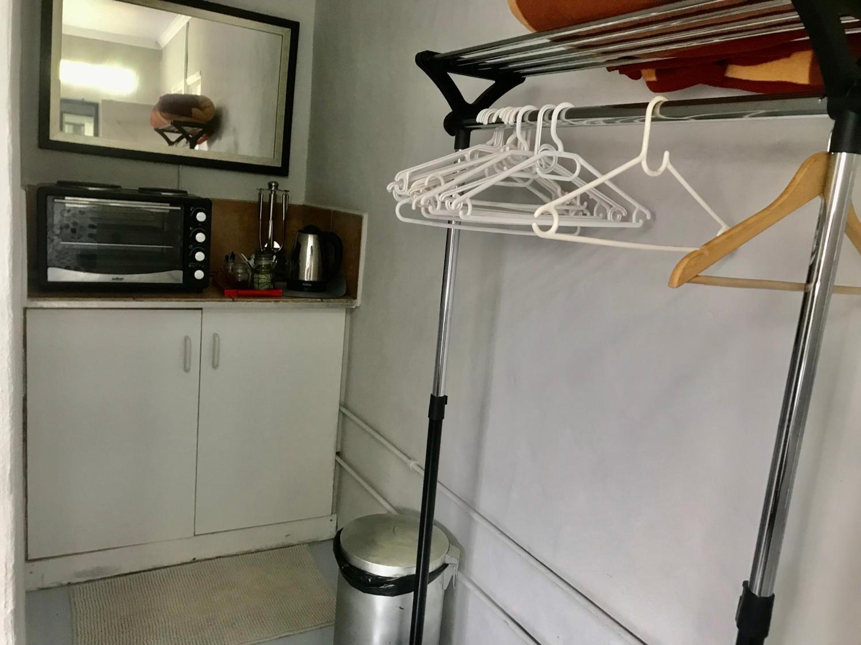 One-Bedroom Cottage - Photo 11