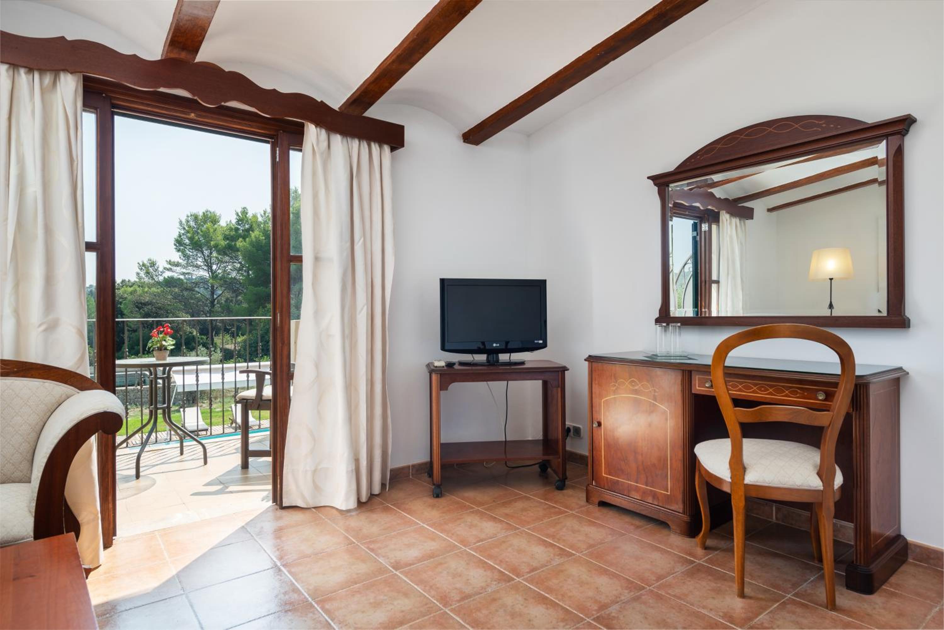 Family Room with Free Spa access