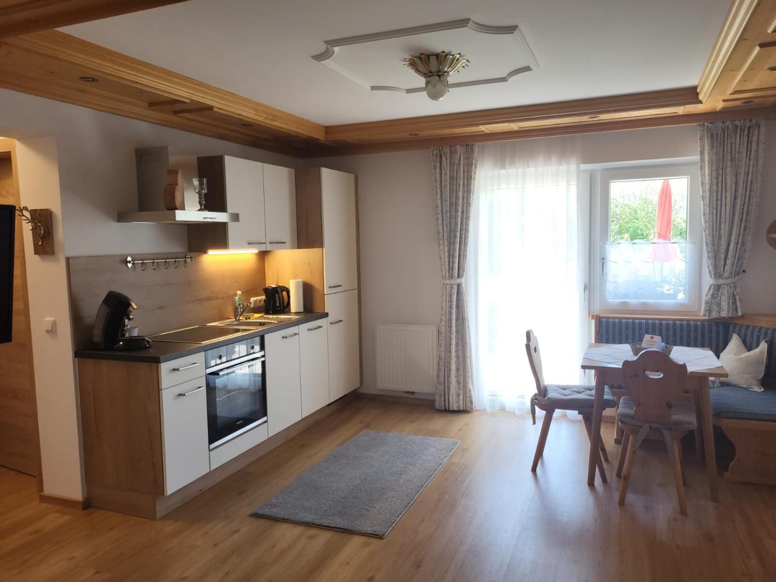 Apartment with Terrace photo 3