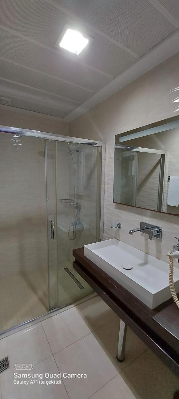 Standard Triple Room photo 2