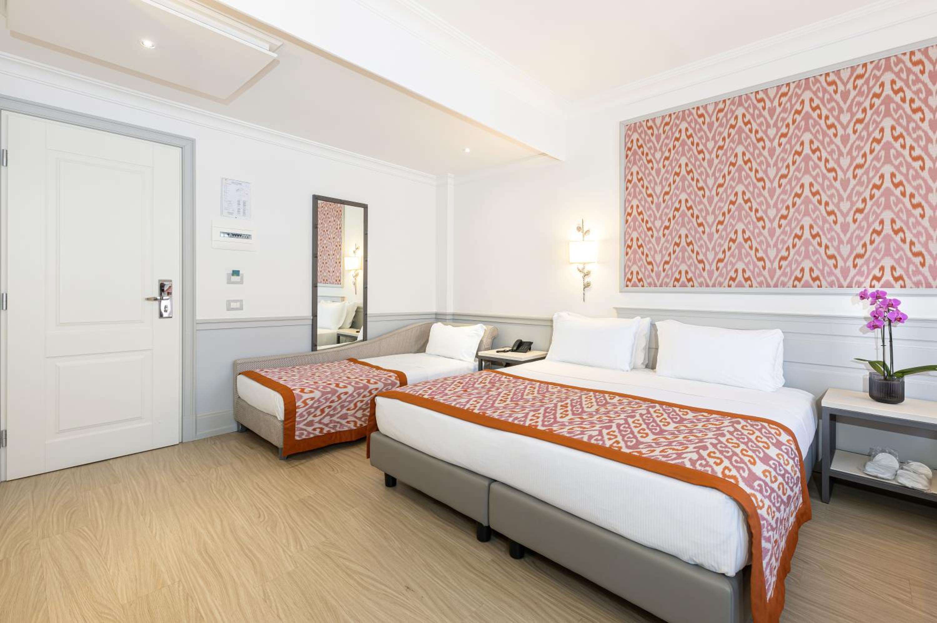 Triple Room photo 2