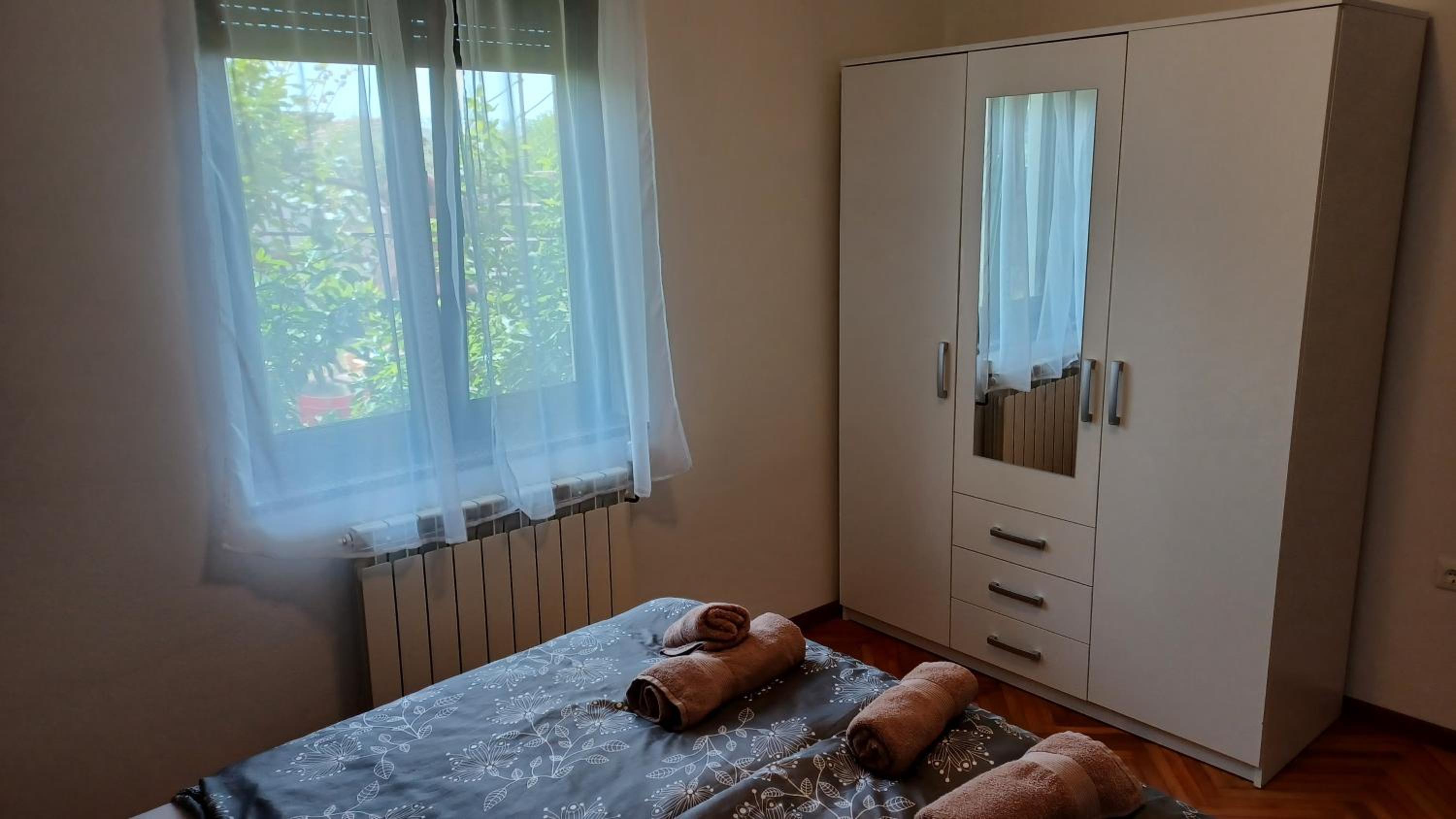 Two-Bedroom Apartment - Photo 10