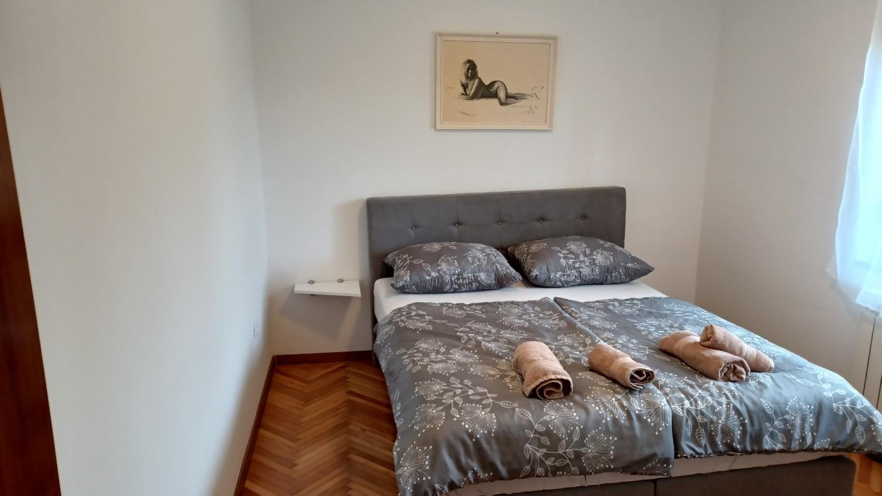 Two-Bedroom Apartment - Photo 11