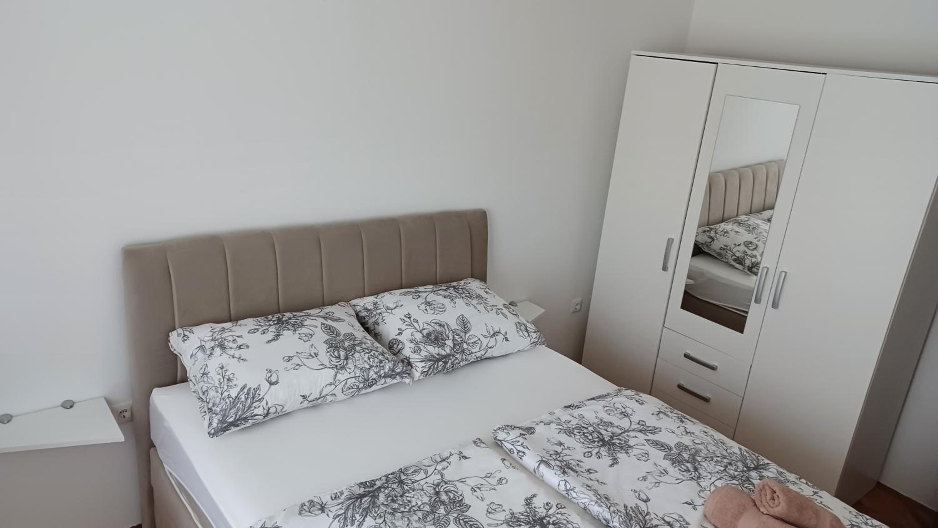 Two-Bedroom Apartment - Photo 1