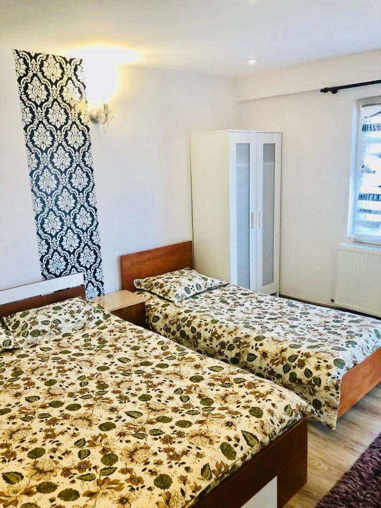 Triple Room with Private Bathroom photo 2