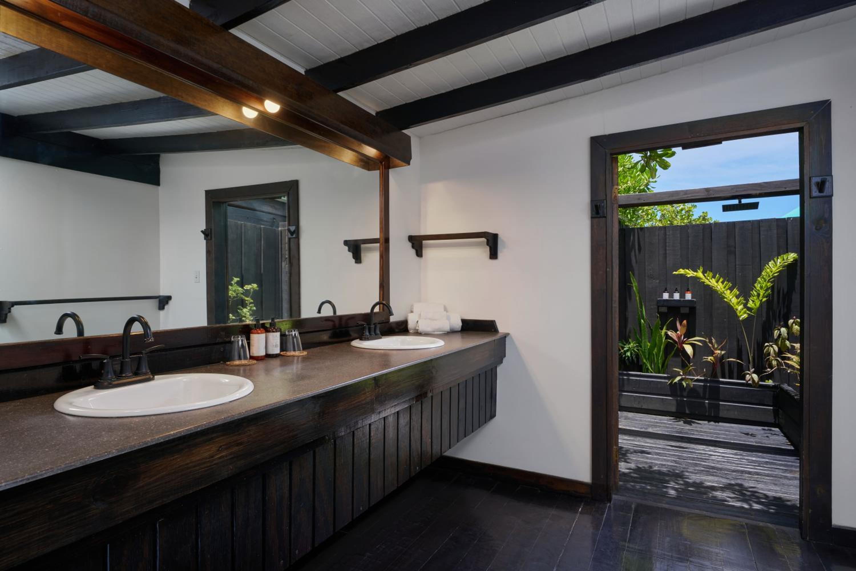 Beachfront Sanctuary Pool Cottage