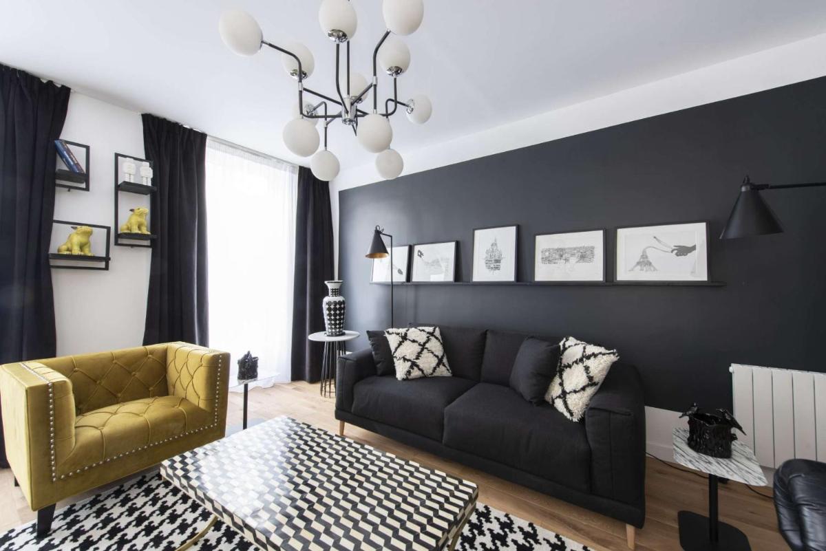 Apartment photo 2