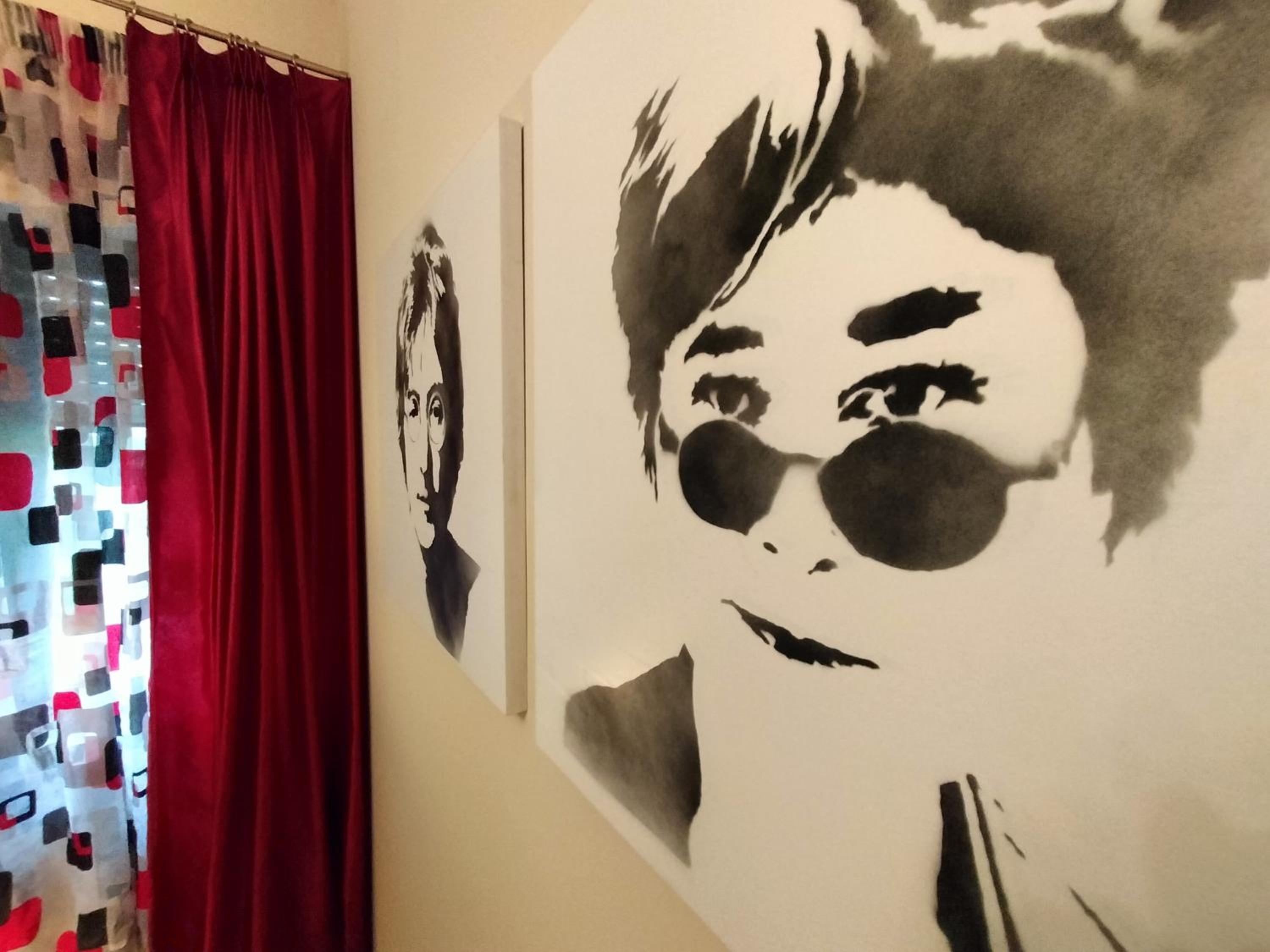 Deluxe Room - Photo 17