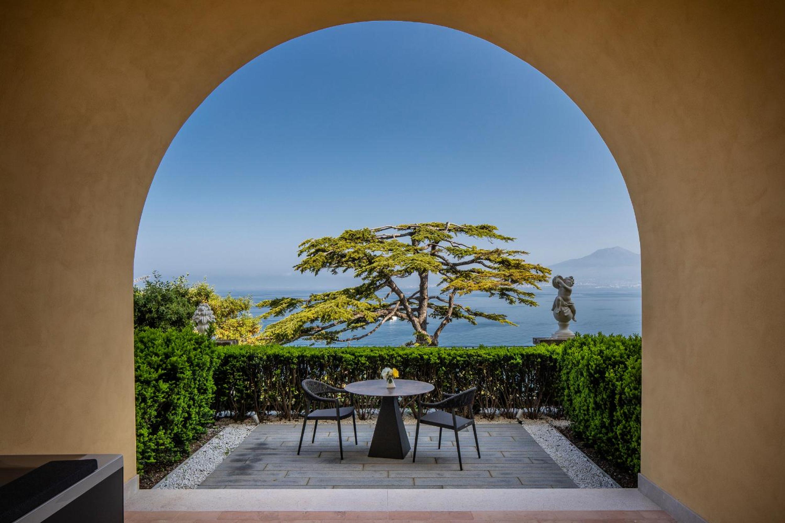 Unconventional Junior Suite with Mini Pool and Sea View - Adults only - Photo 10