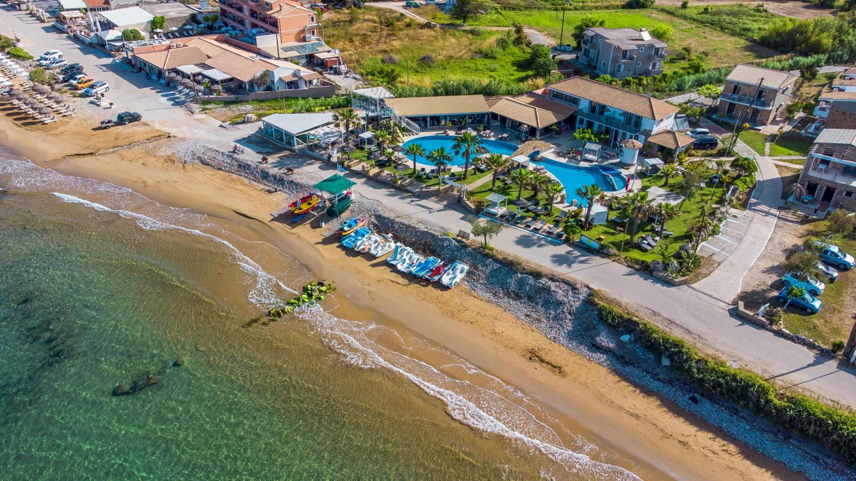 Two-Bedroom Deluxe Apartment with Ocean View photo 2