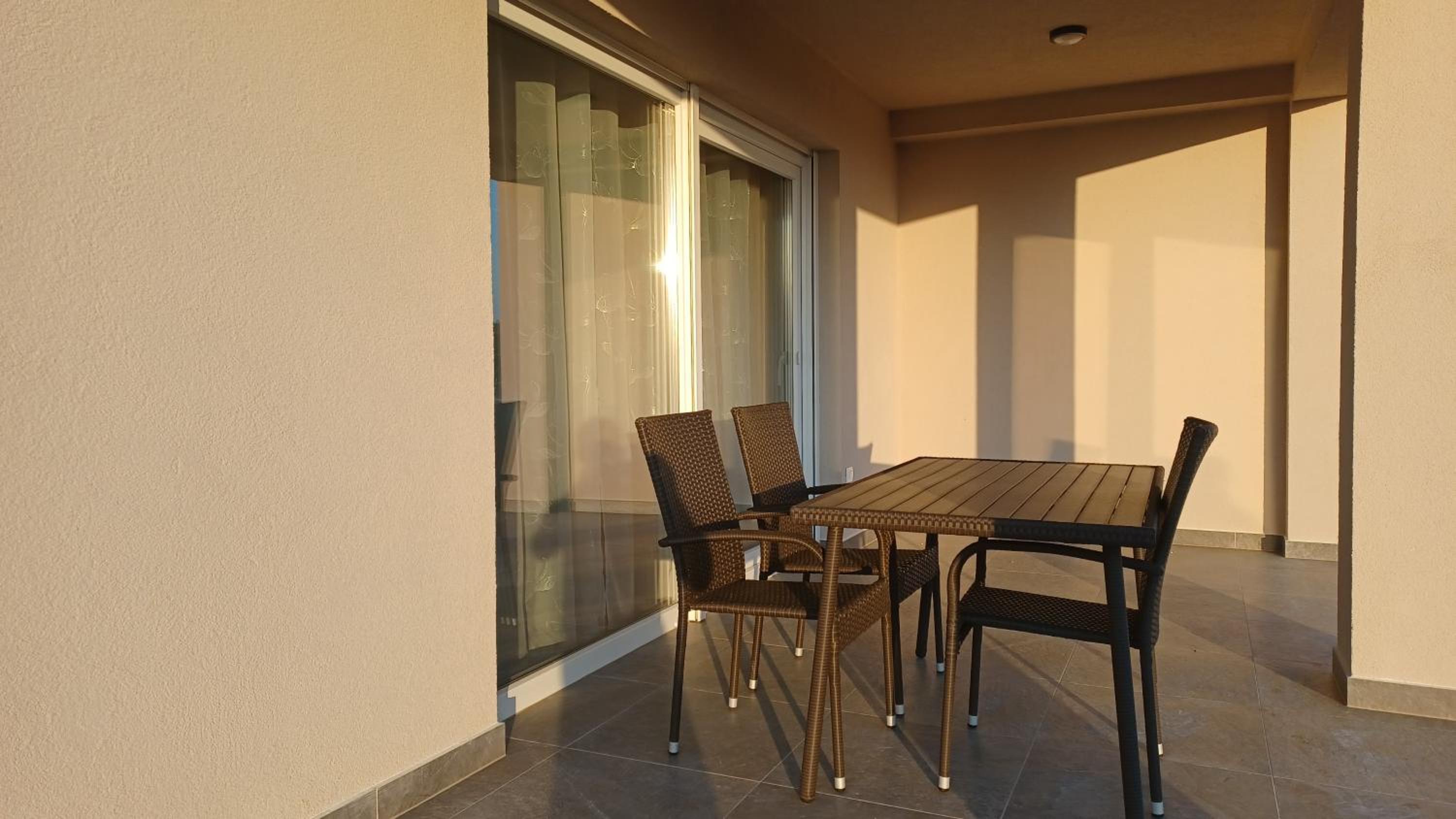 Studio with Terrace - Photo 2