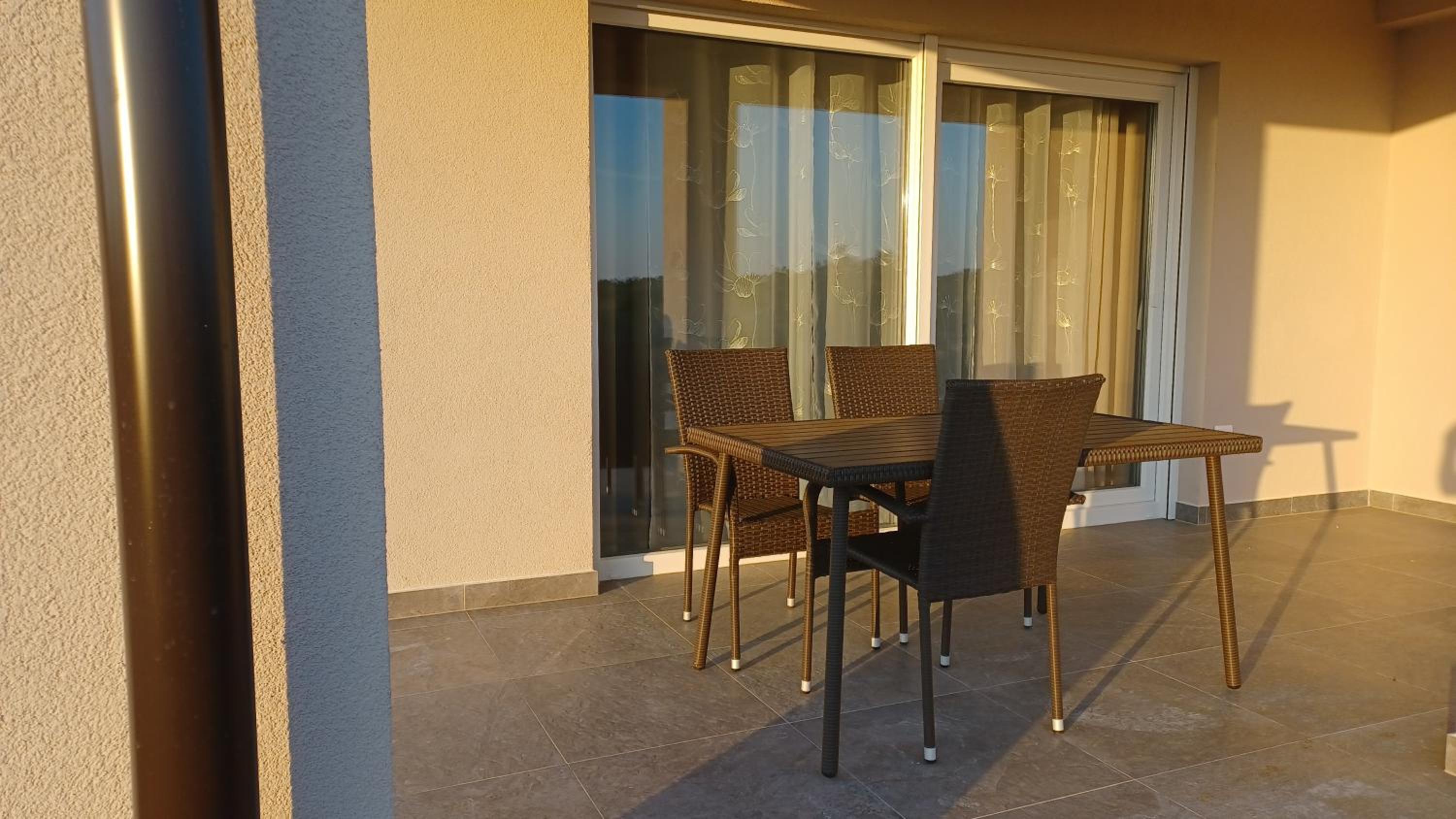 Studio with Terrace - Photo 10