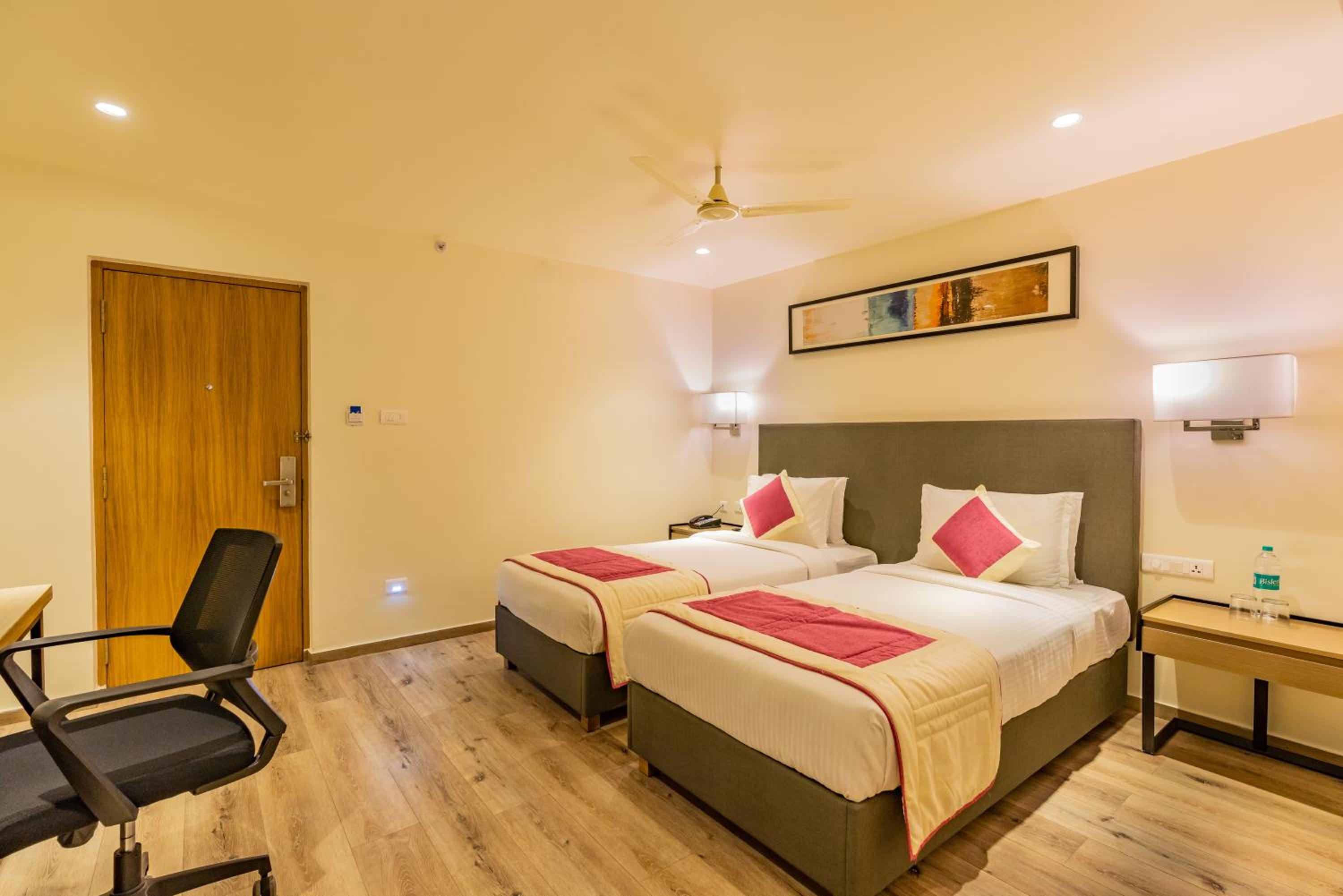 Double Room with Two Double Beds - Non-Smoking
