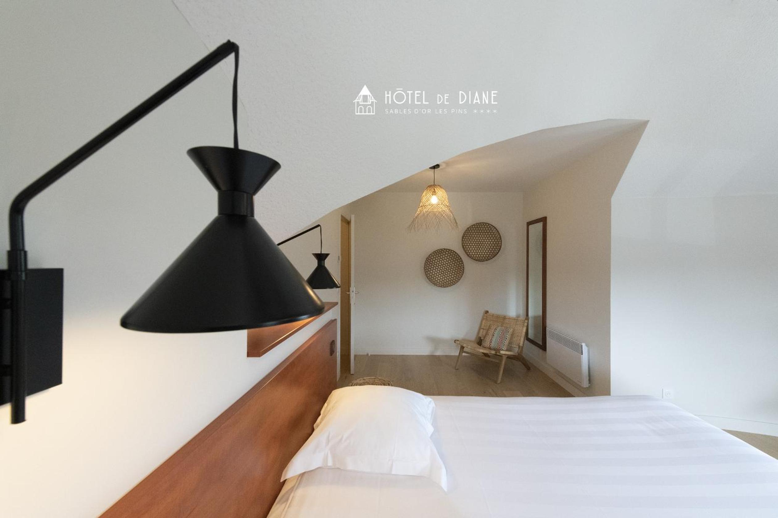Suite - Photo 10