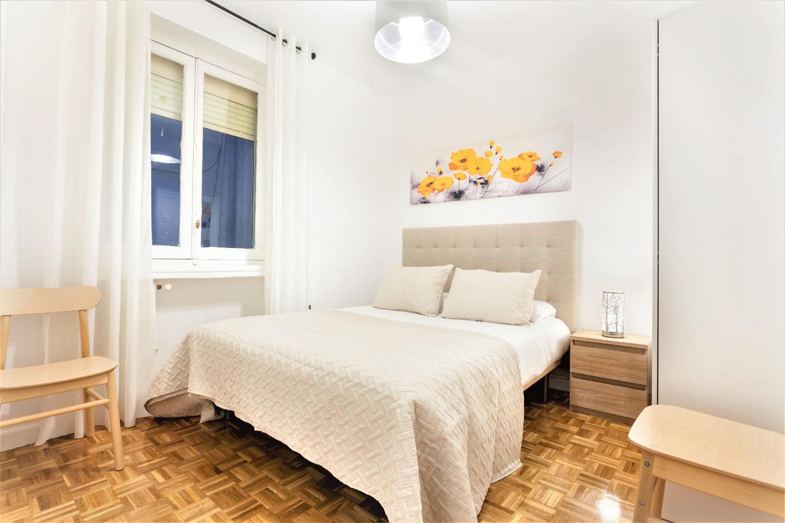 Three-Bedroom Apartment x photo 2